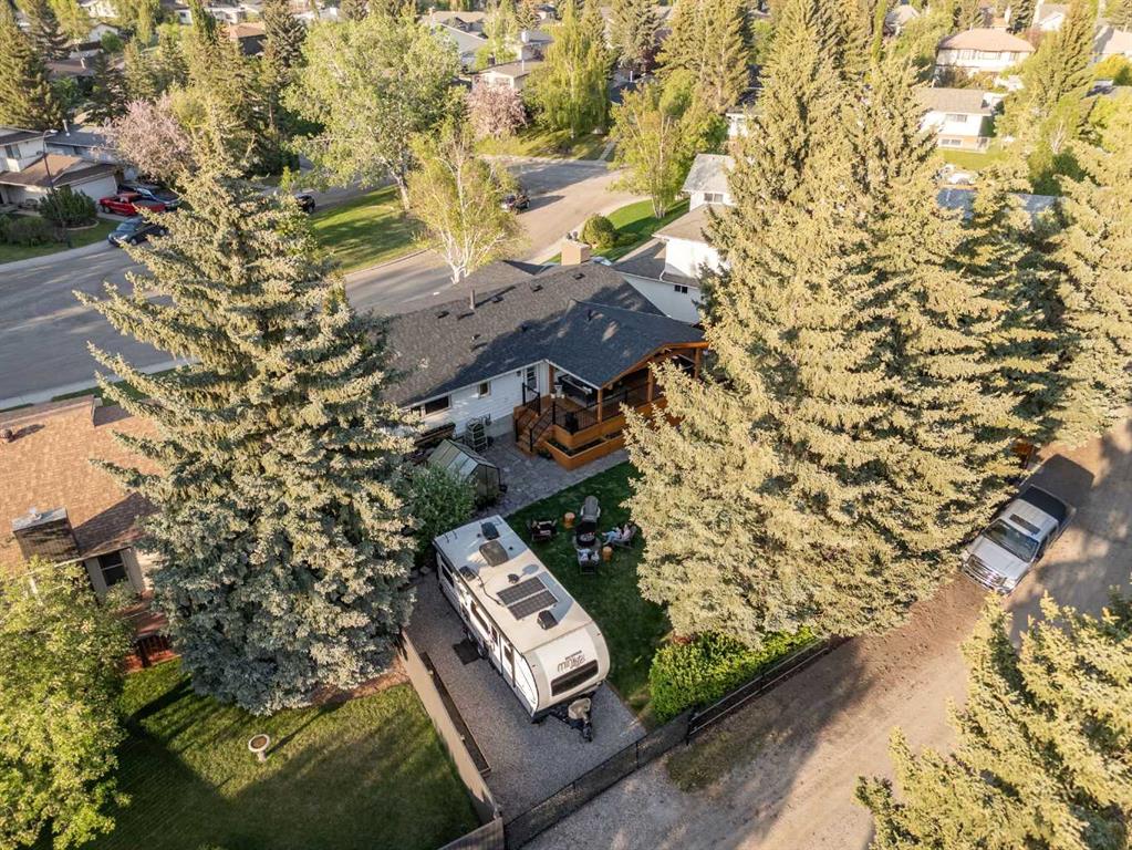 111 Silvergrove Green NW