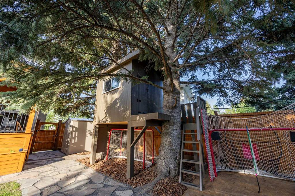 111 Silvergrove Green NW