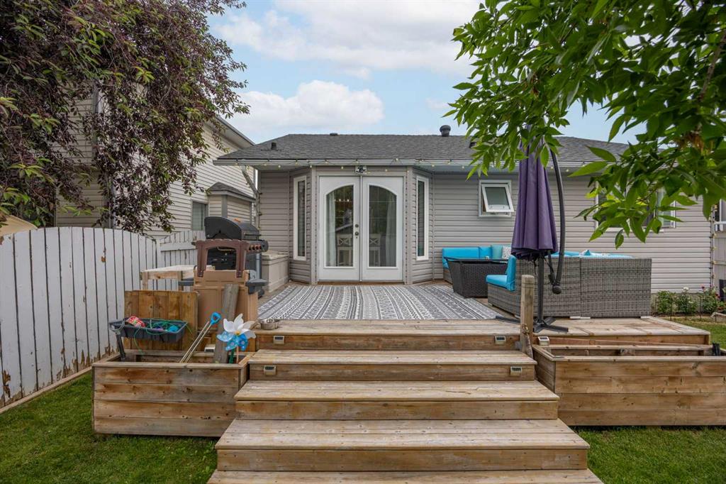 989 Macewan Valley Road