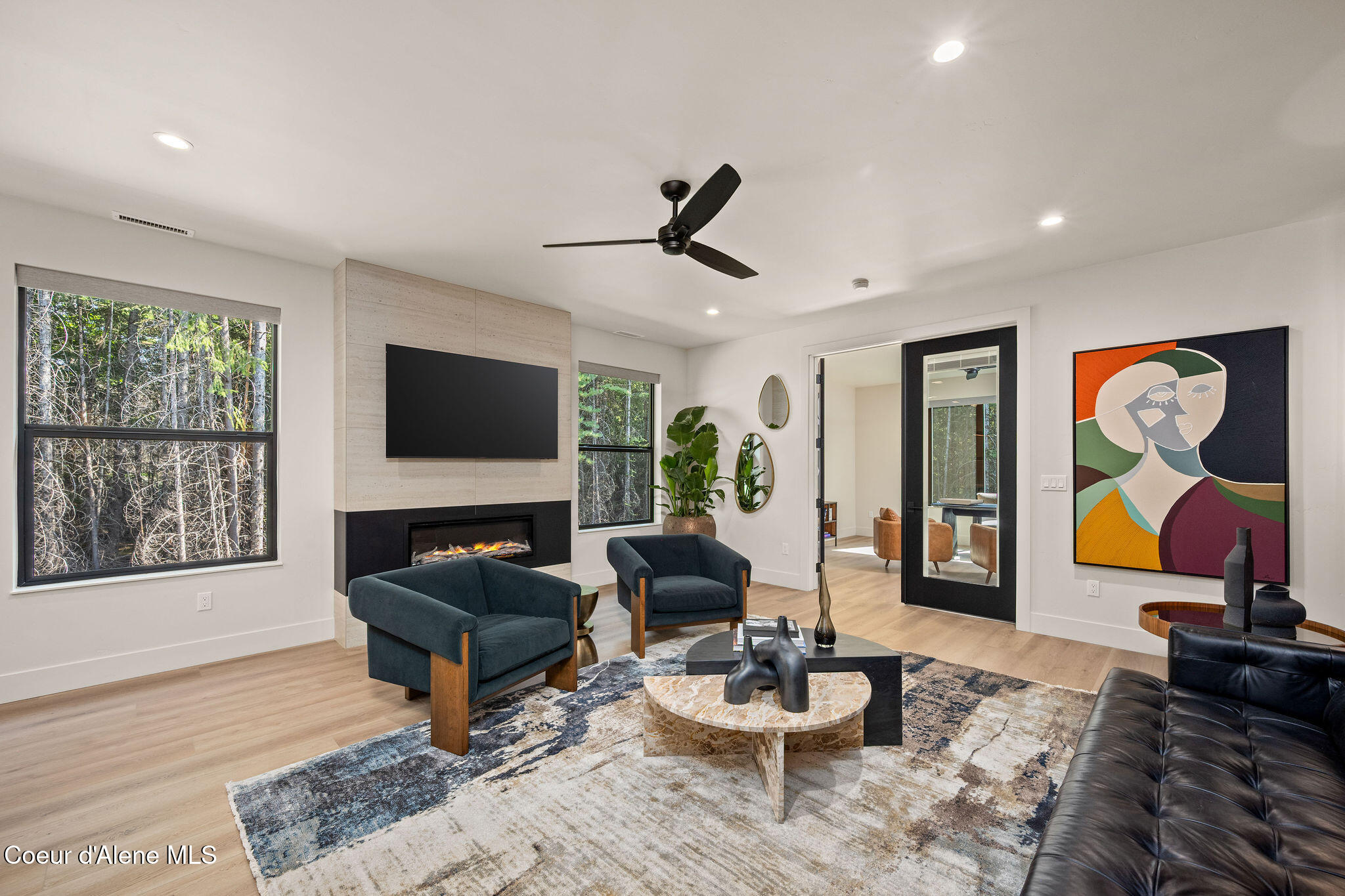 L6 B8 W Winray Drive