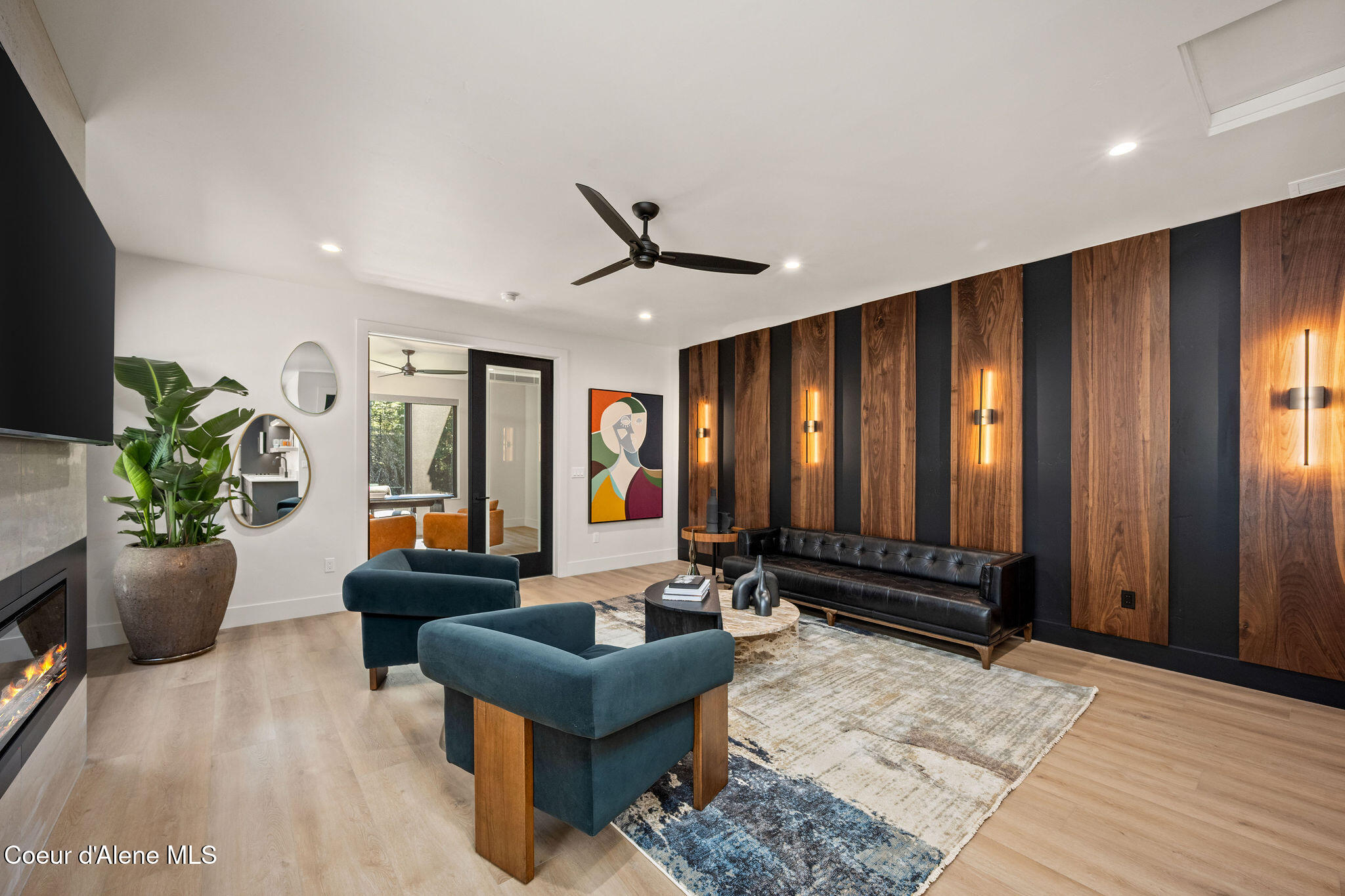 L6 B8 W Winray Drive