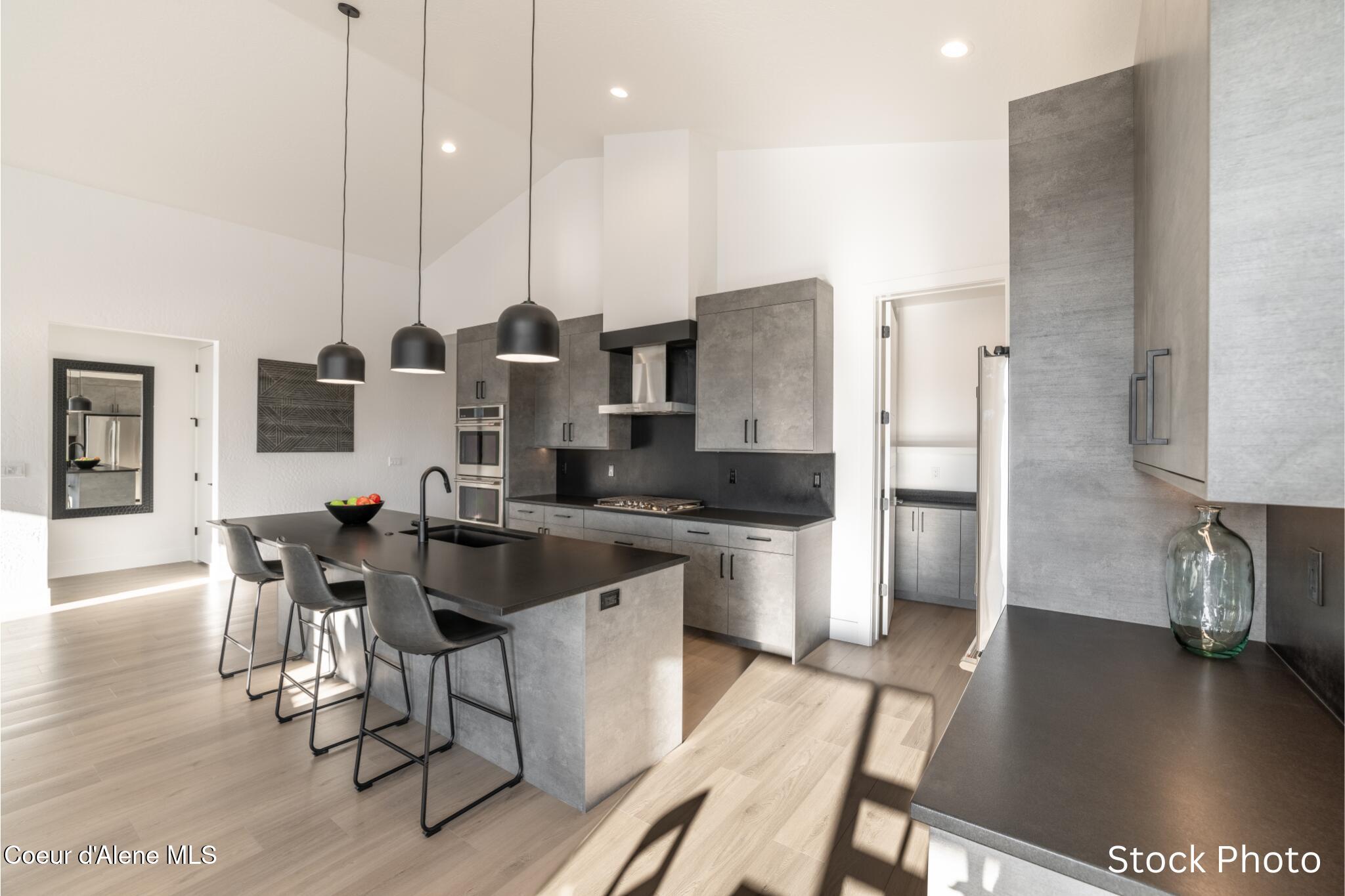 1243 E SLEEPING DEER AVE, Hayden