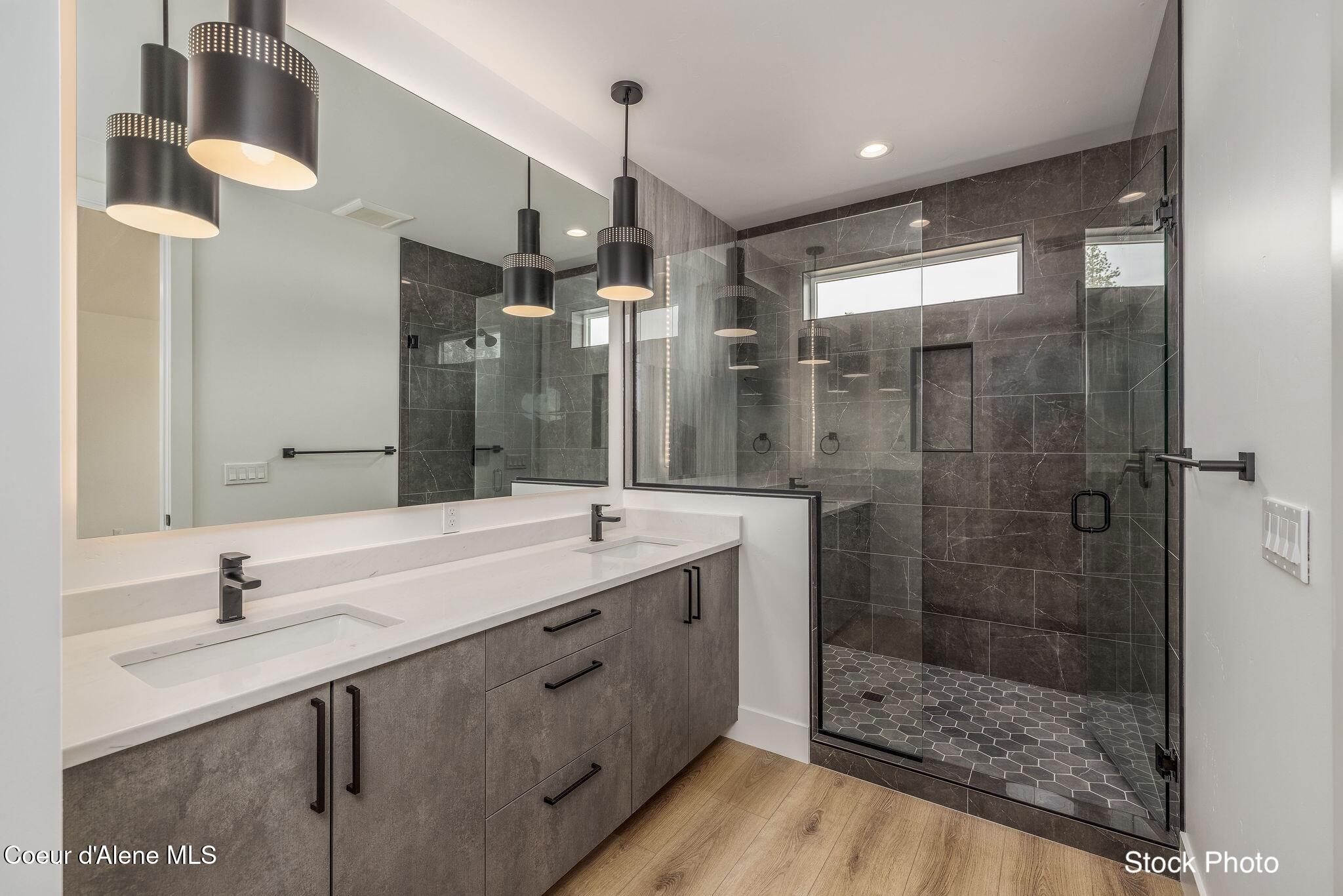 1243 E SLEEPING DEER AVE, Hayden