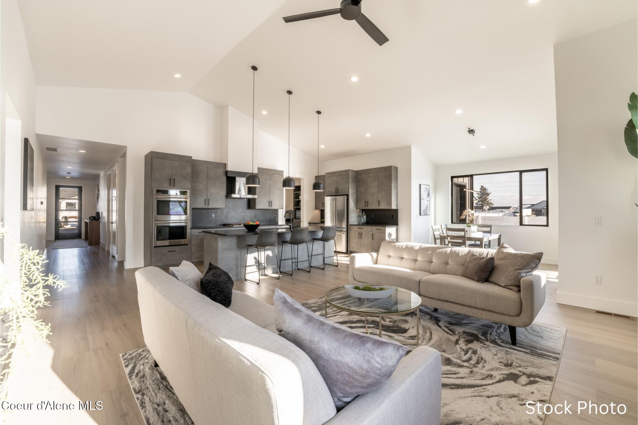 1243 E SLEEPING DEER AVE, Hayden