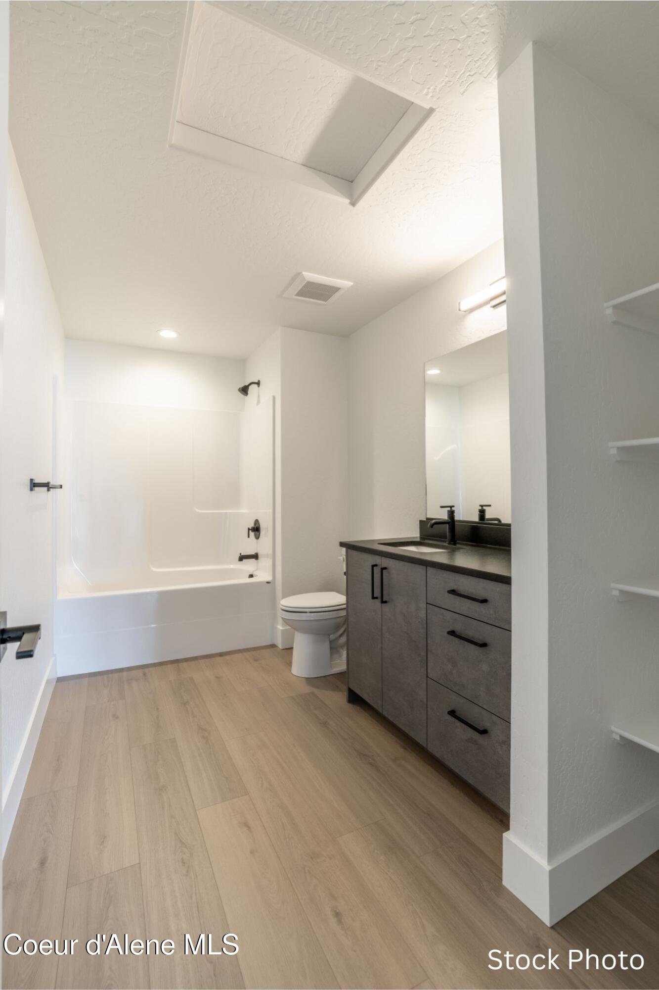 1243 E SLEEPING DEER AVE, Hayden