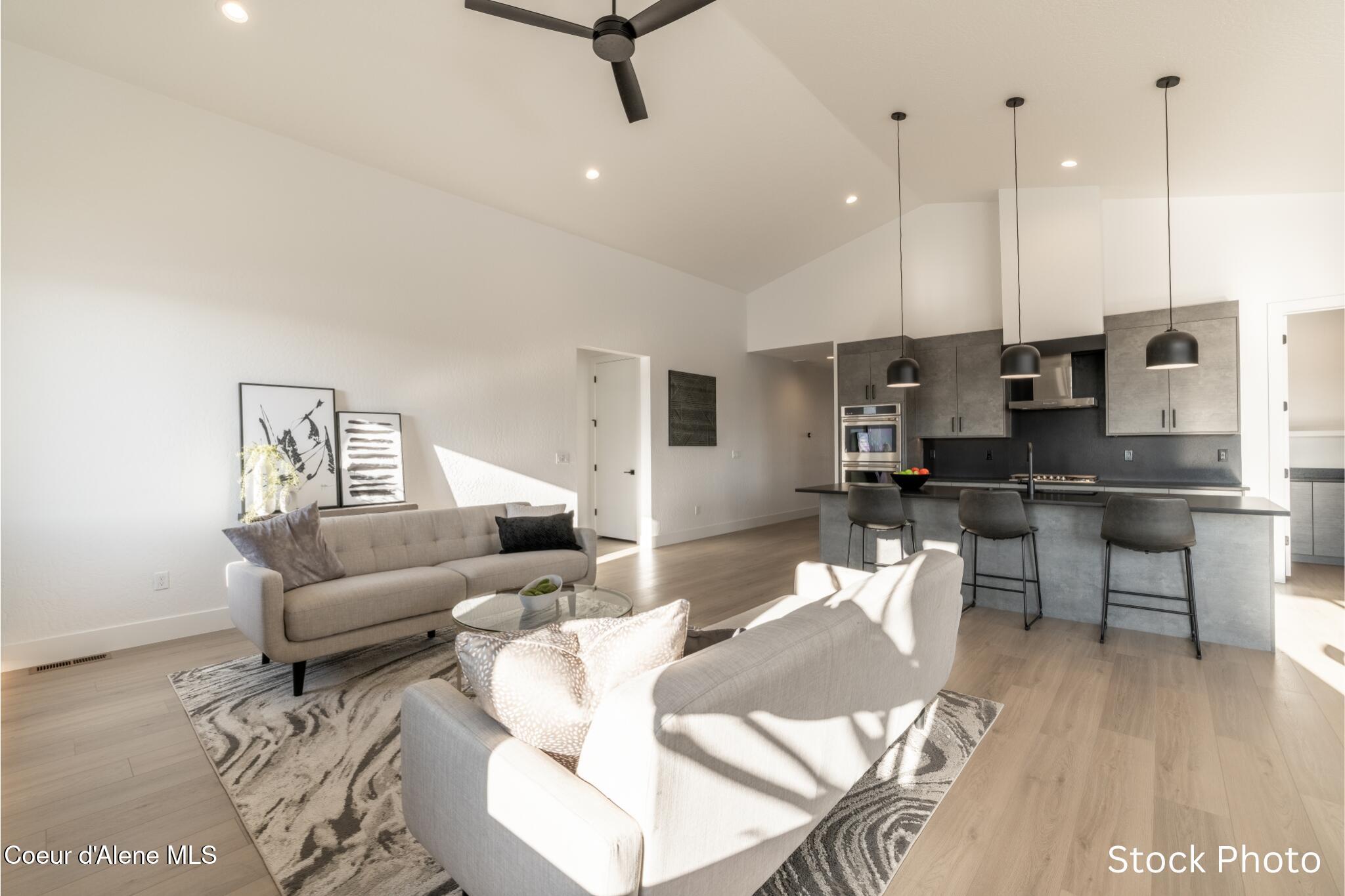 1243 E SLEEPING DEER AVE, Hayden