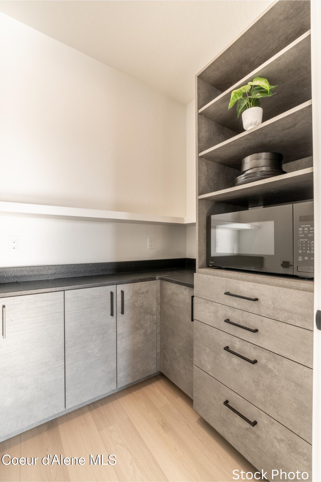 1243 E SLEEPING DEER AVE, Hayden