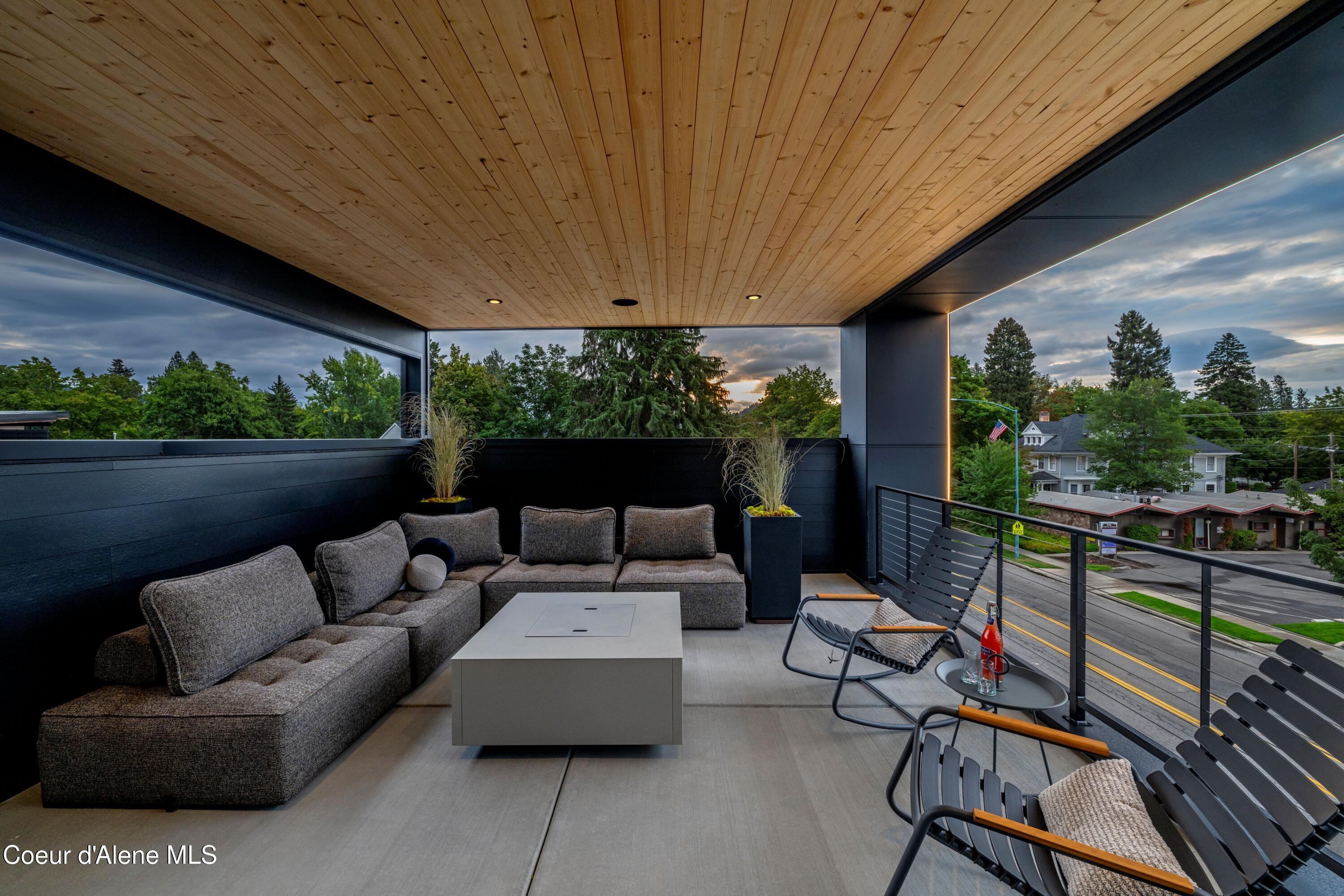 809 E SHERMAN AVE, Coeur d'Alene