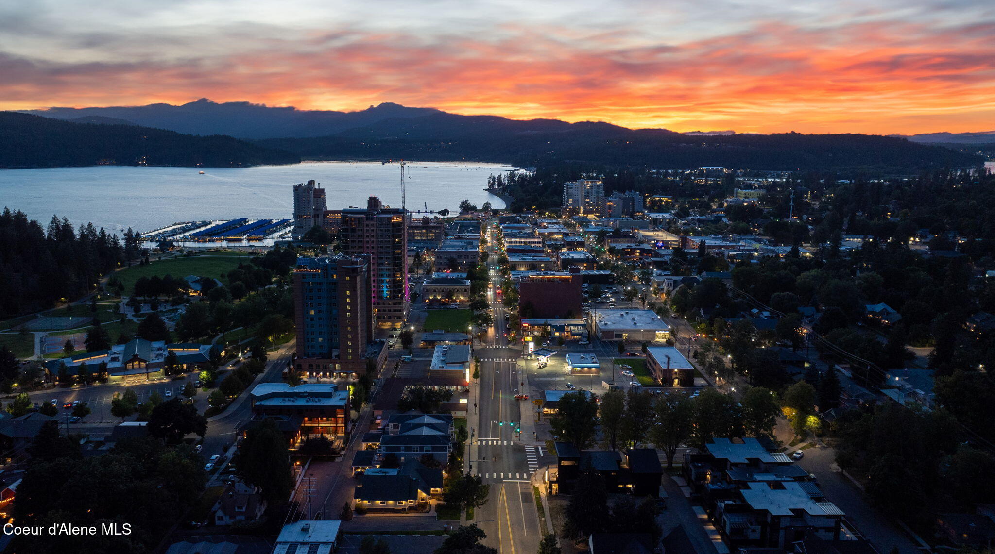 809 E SHERMAN AVE, Coeur d'Alene