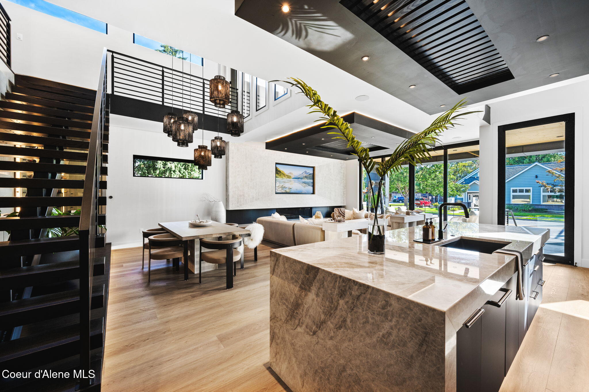 809 E SHERMAN AVE, Coeur d'Alene