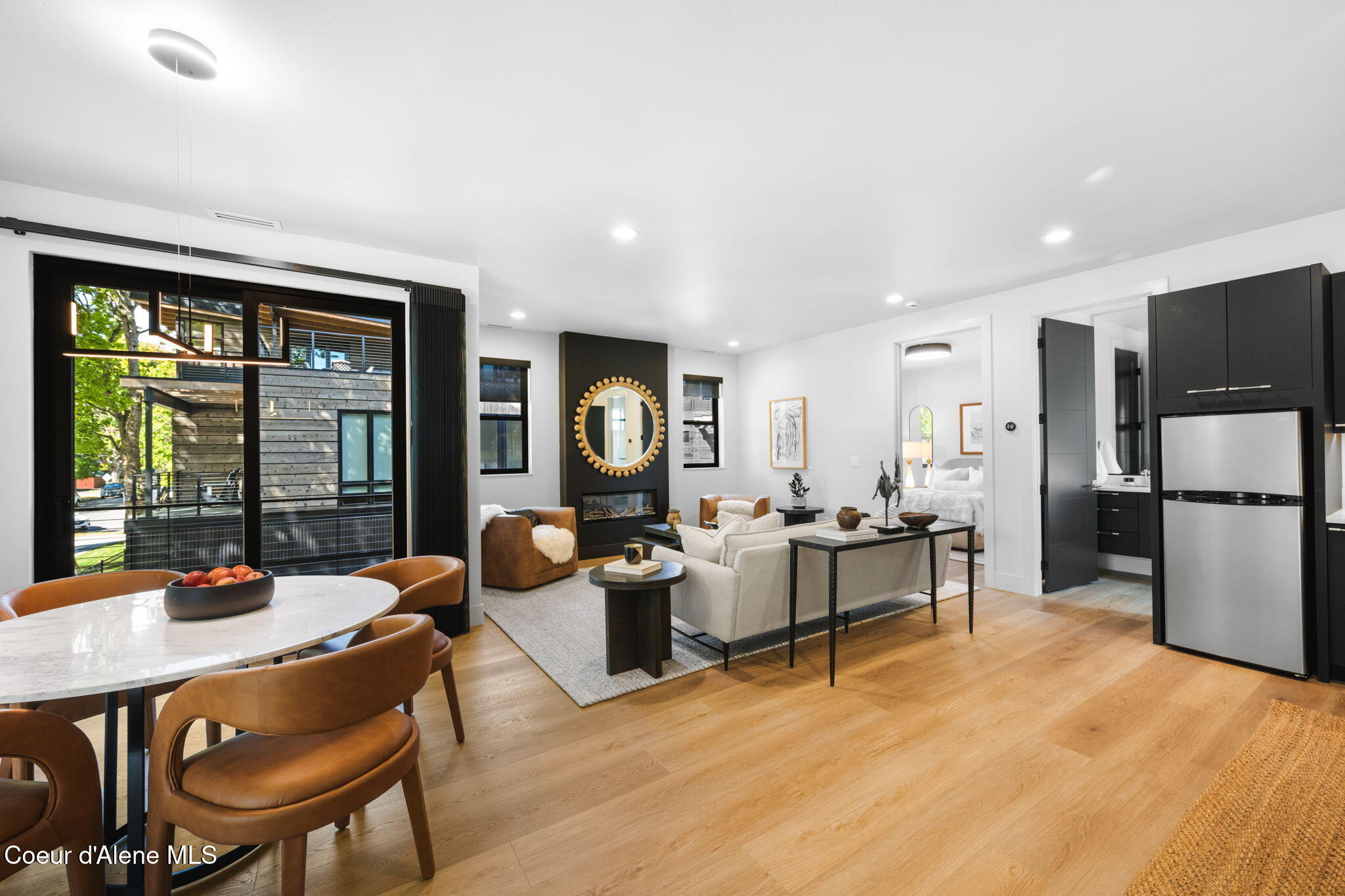 809 E SHERMAN AVE, Coeur d'Alene