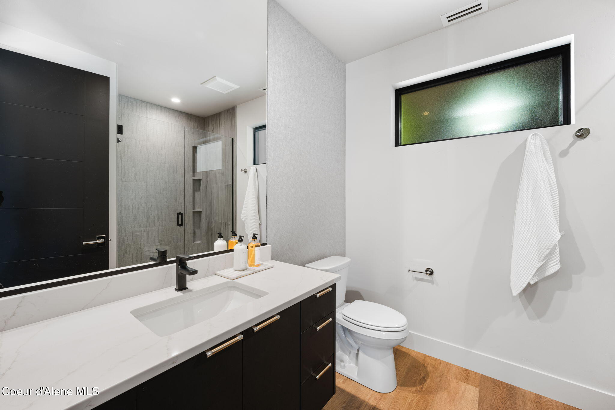 809 E SHERMAN AVE, Coeur d'Alene