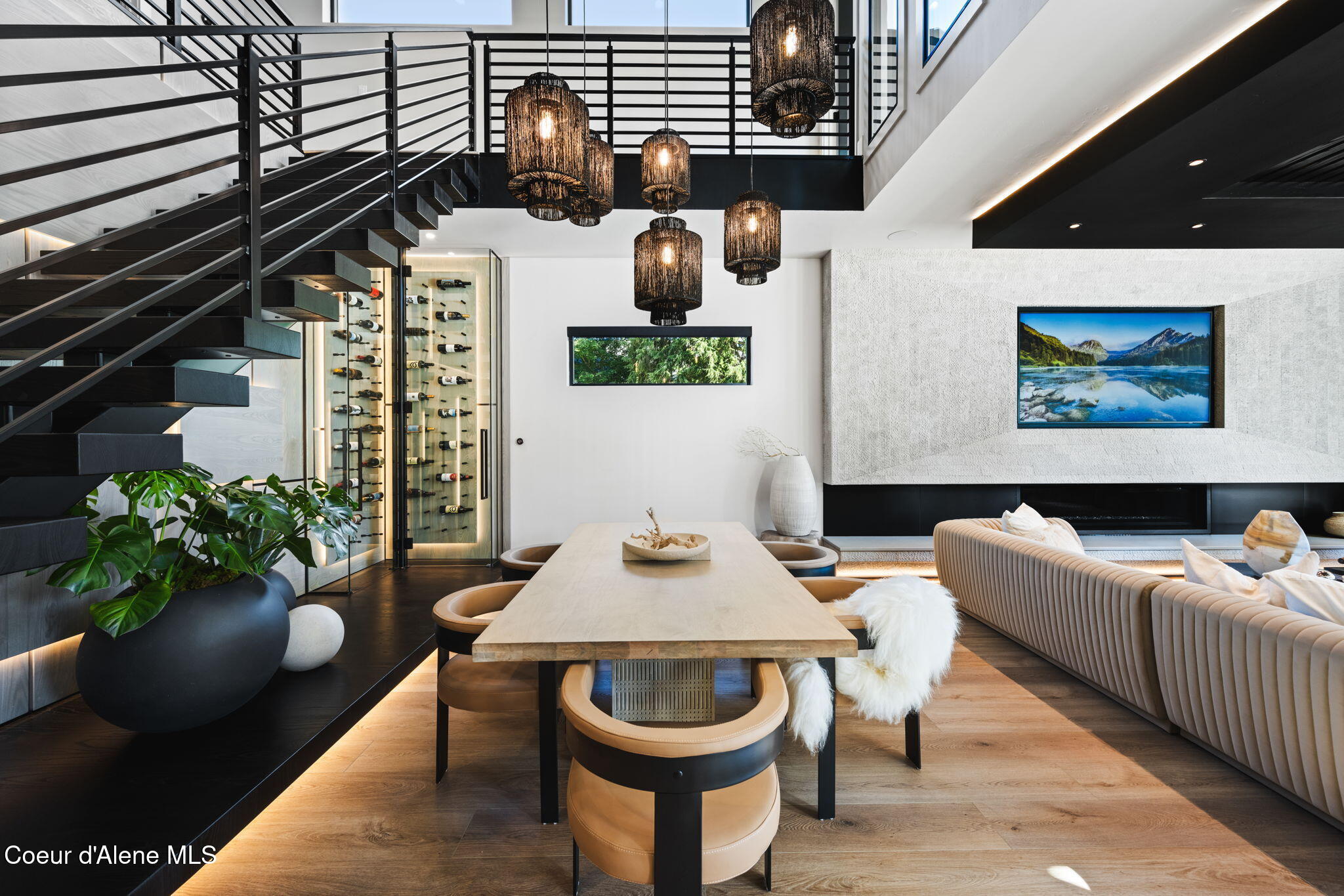 809 E SHERMAN AVE, Coeur d'Alene