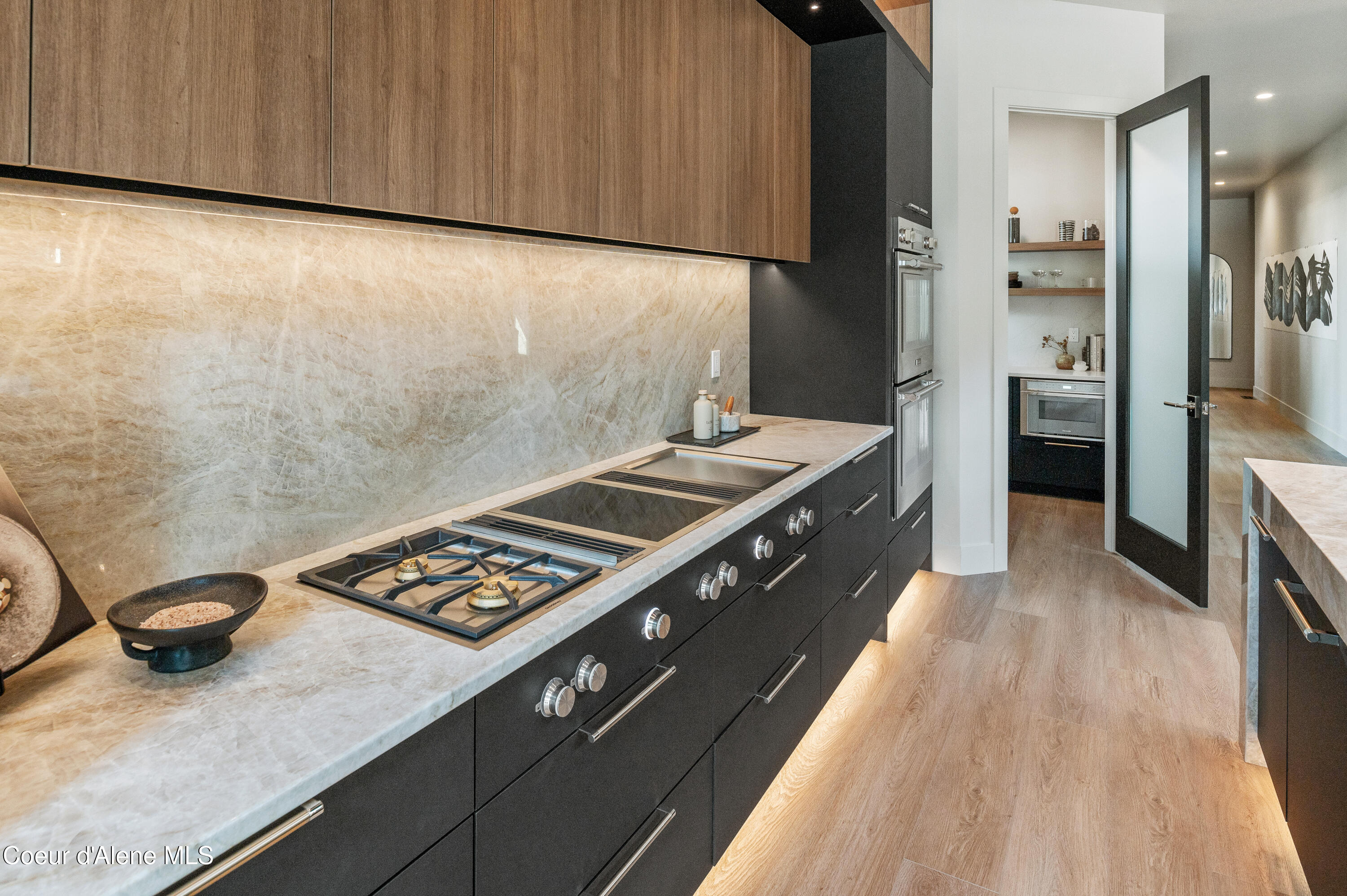 809 E SHERMAN AVE, Coeur d'Alene