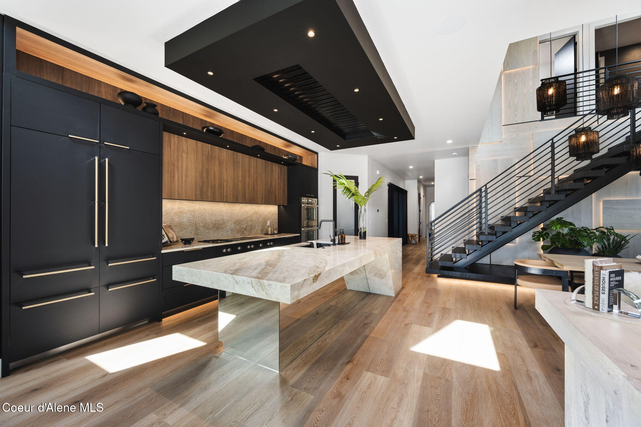 809 E SHERMAN AVE, Coeur d'Alene