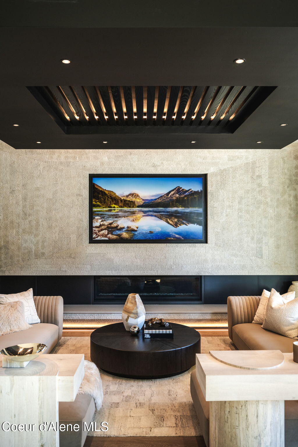 809 E SHERMAN AVE, Coeur d'Alene