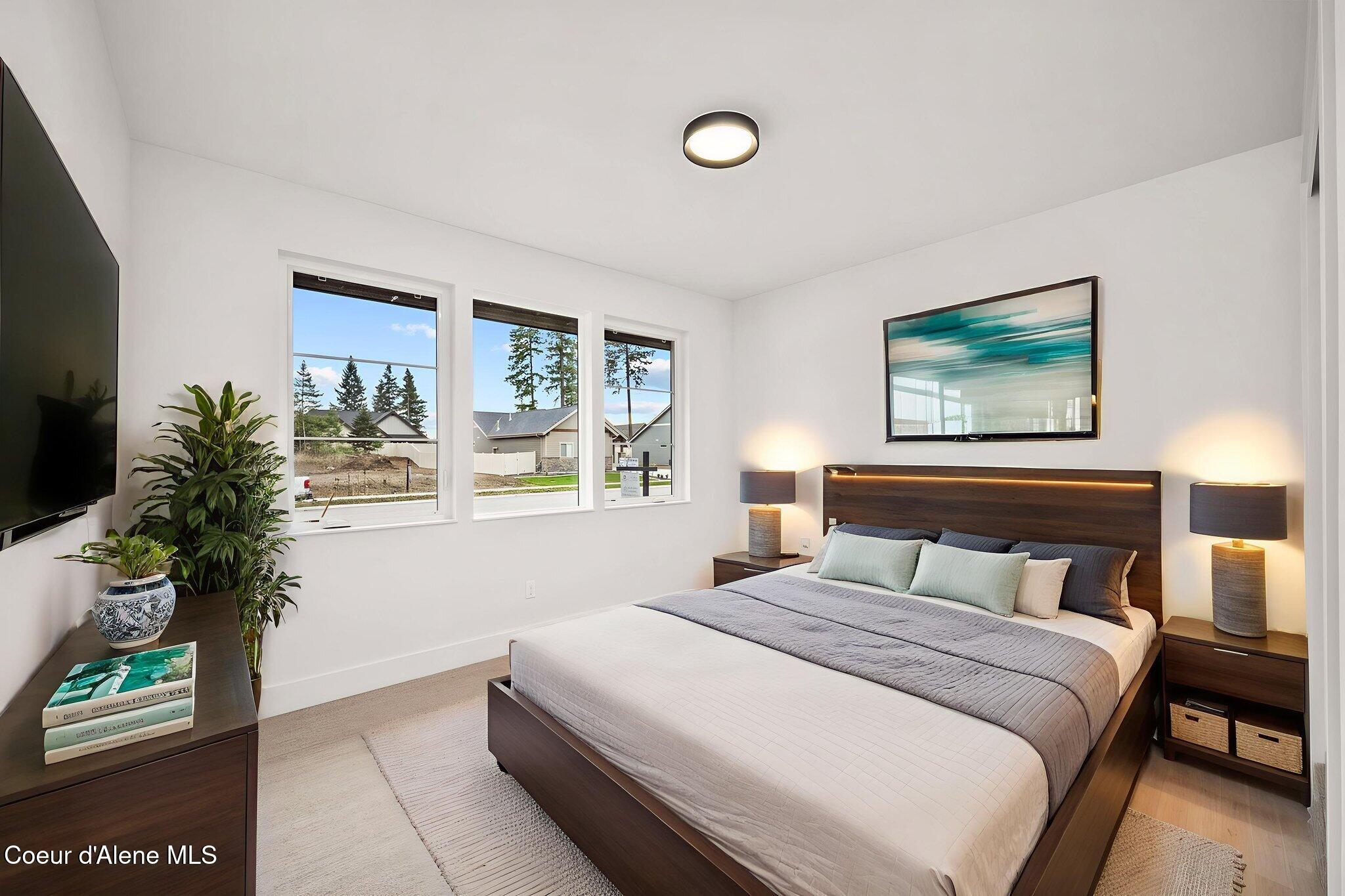 1215 E SLEEPING DEER AVE