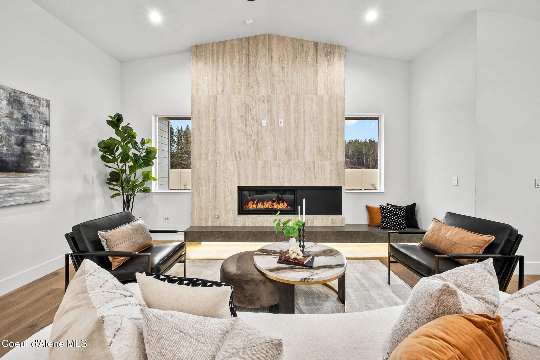 1215 E SLEEPING DEER AVE