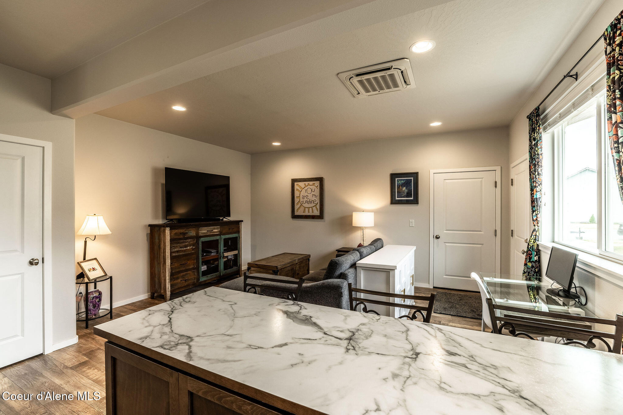 7028 N MADELLAINE DR