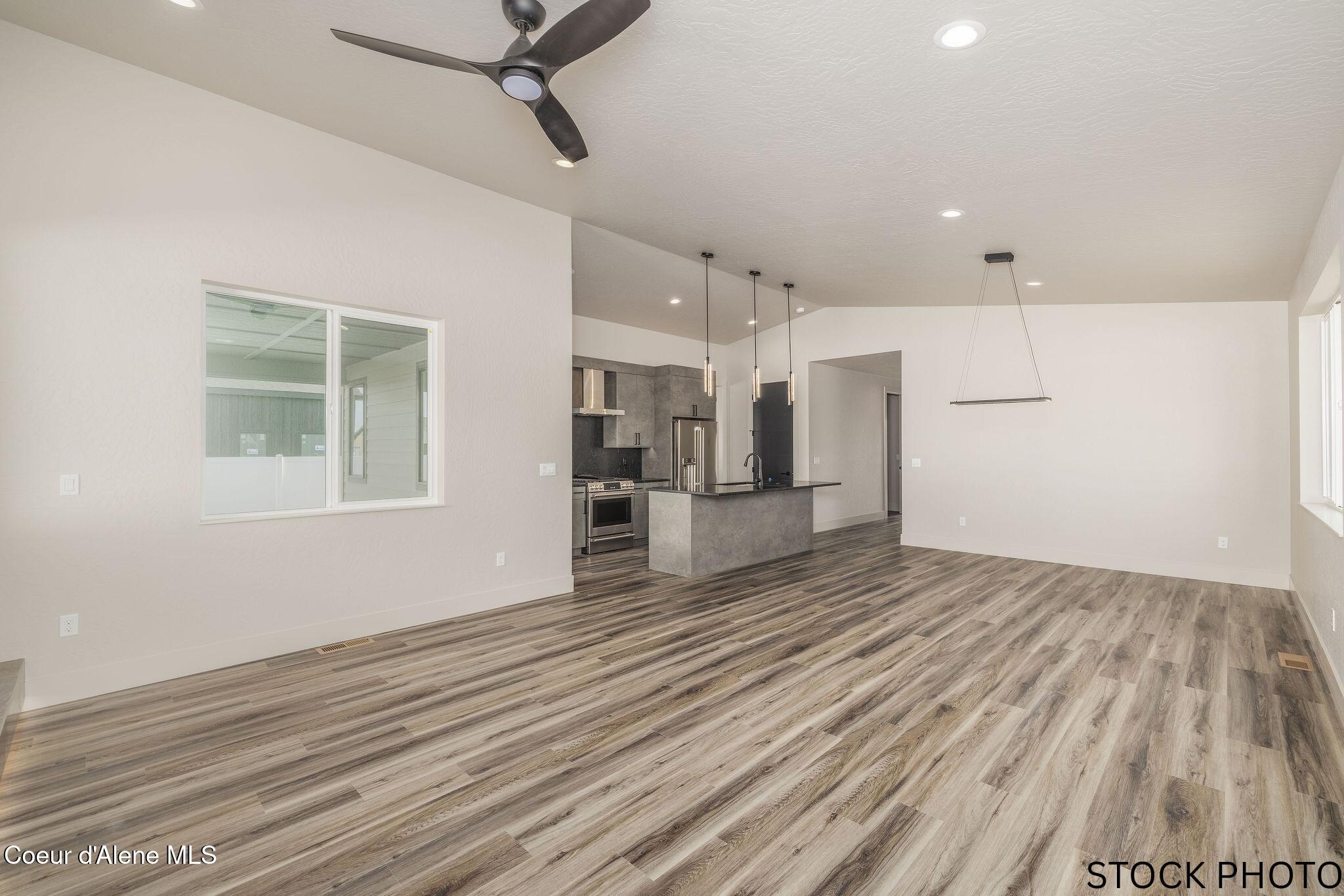 11506 N Clapton Ln