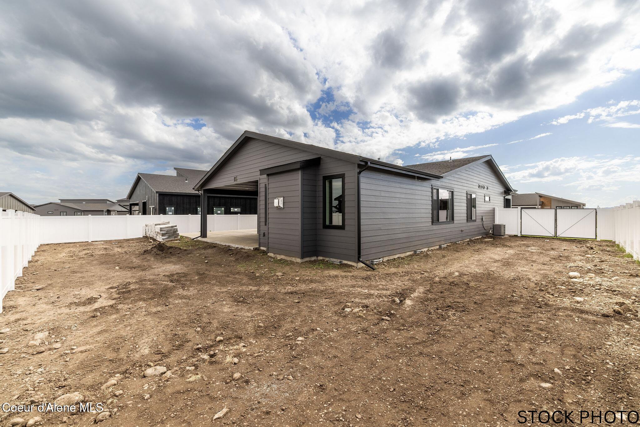11506 N Clapton Ln