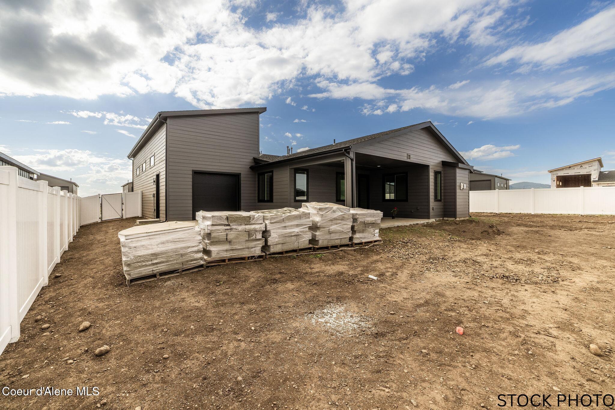 11506 N Clapton Ln