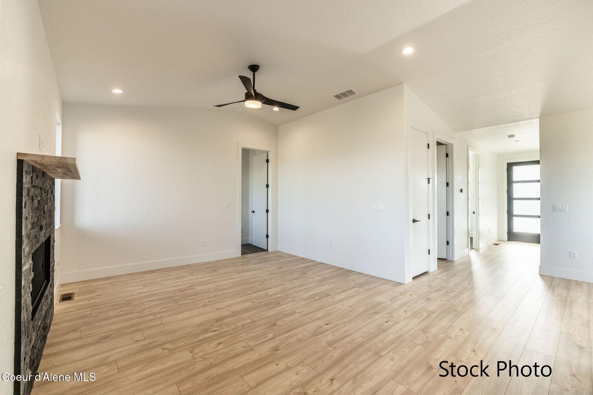 6453 W FREHLEY WAY