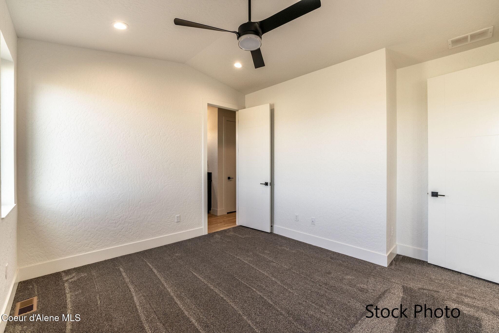 6453 W FREHLEY WAY