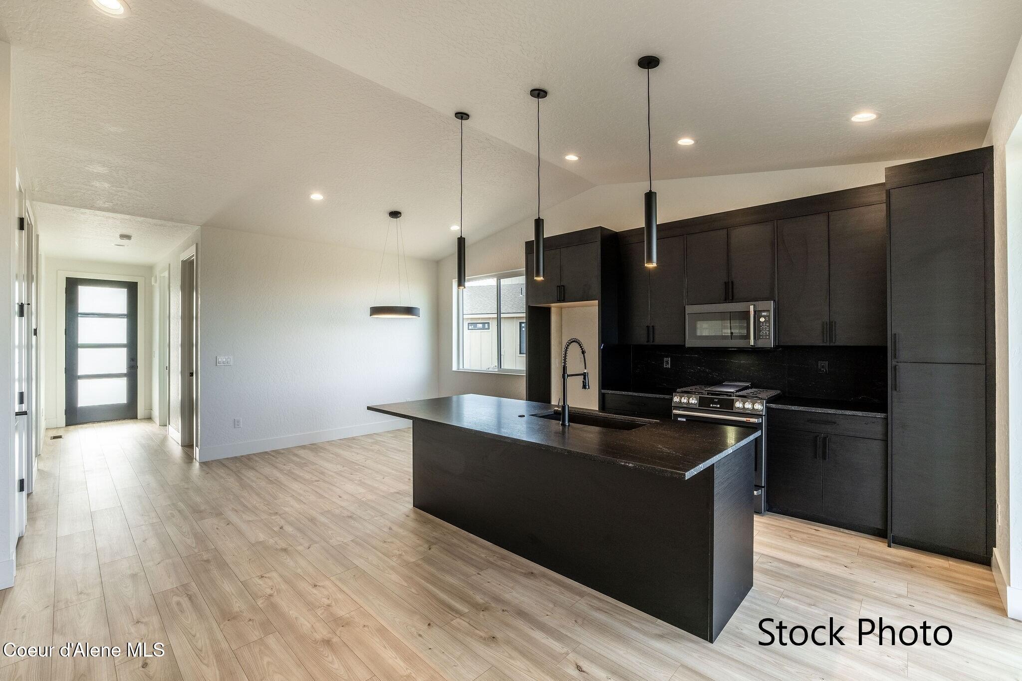 6453 W FREHLEY WAY