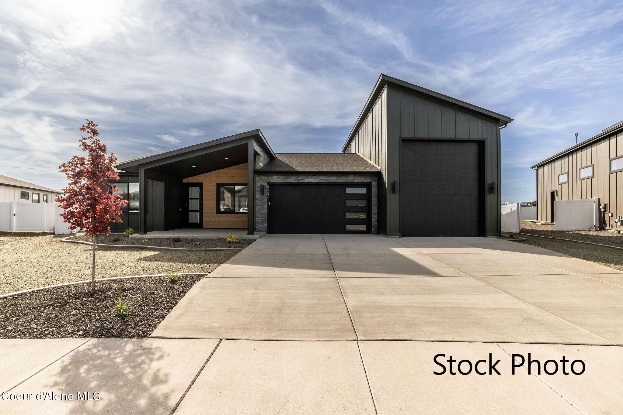 6453 W FREHLEY WAY