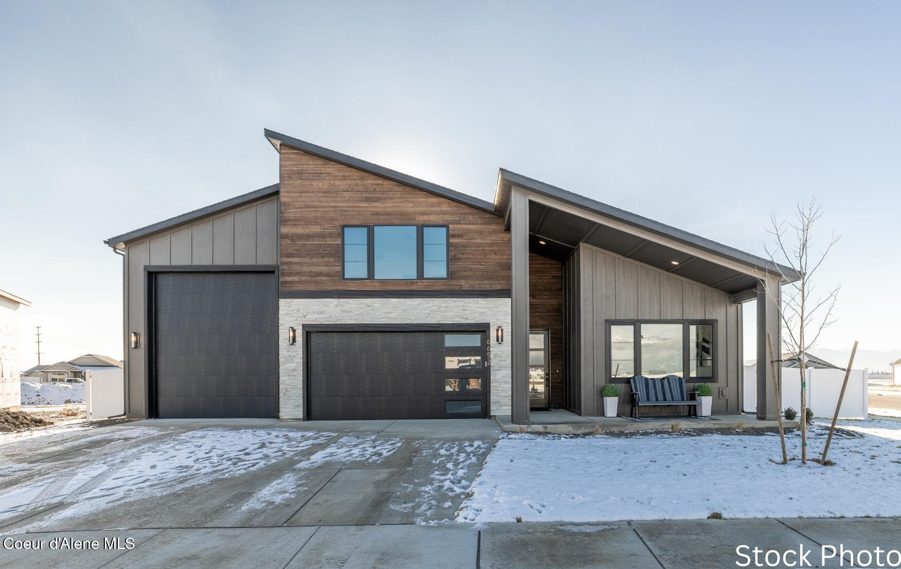 6538 W PLANT LANE
