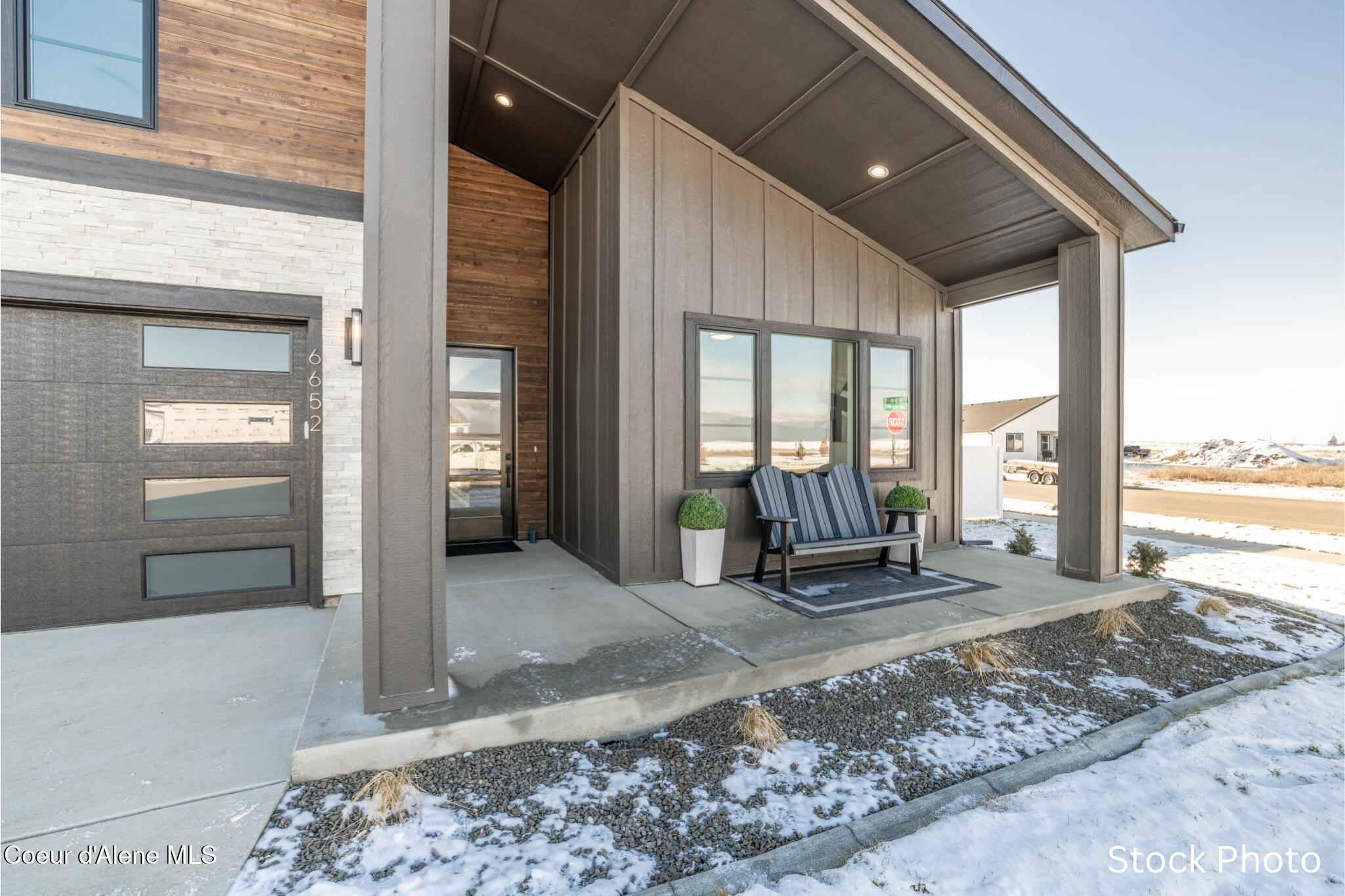 6538 W PLANT LANE