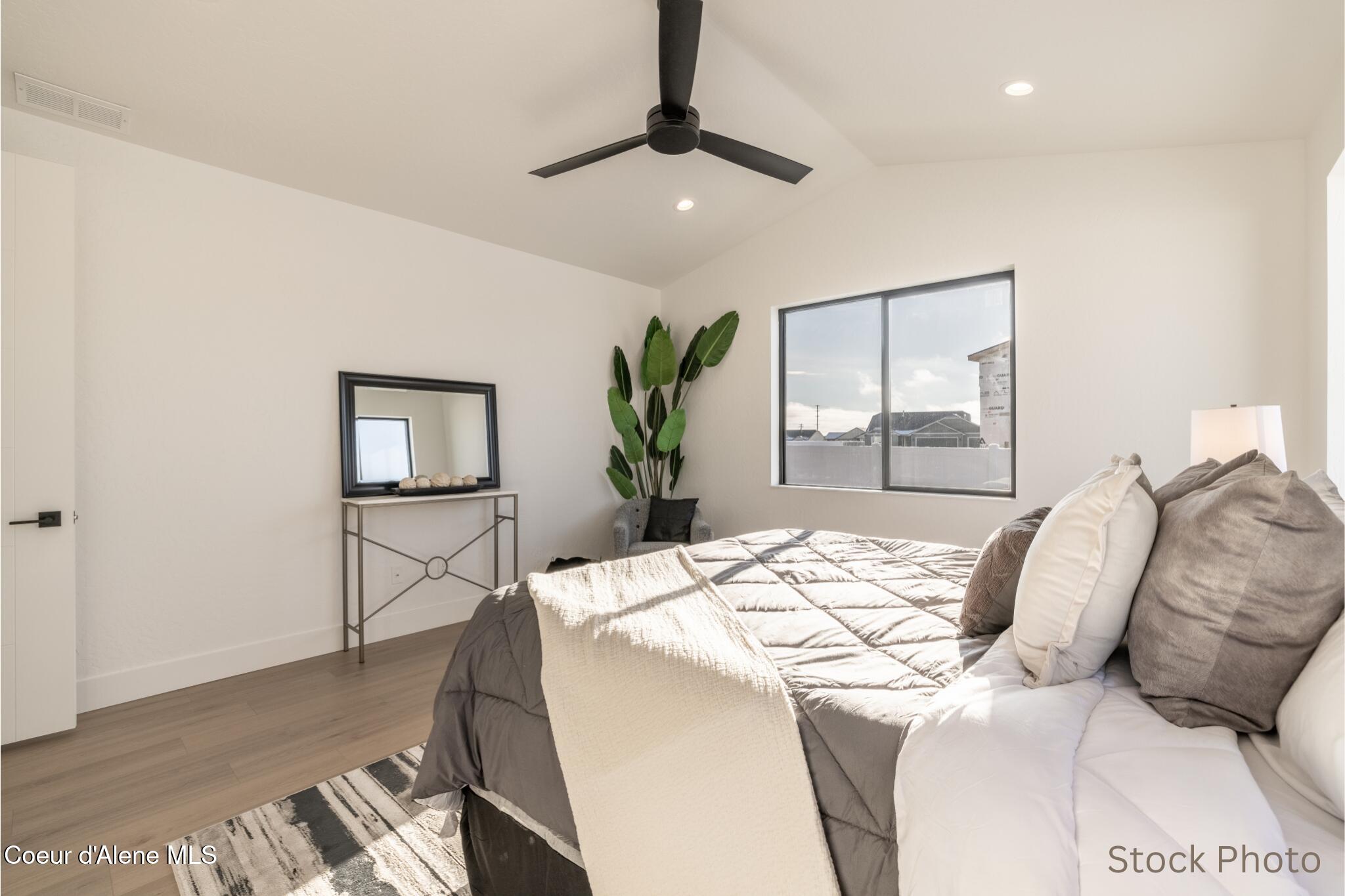 6538 W PLANT LANE