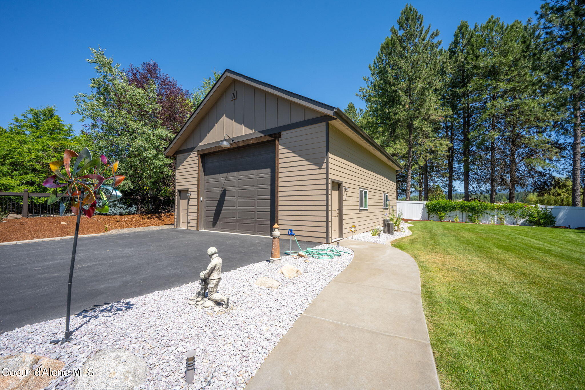 12718 N PEBBLE CREEK DR