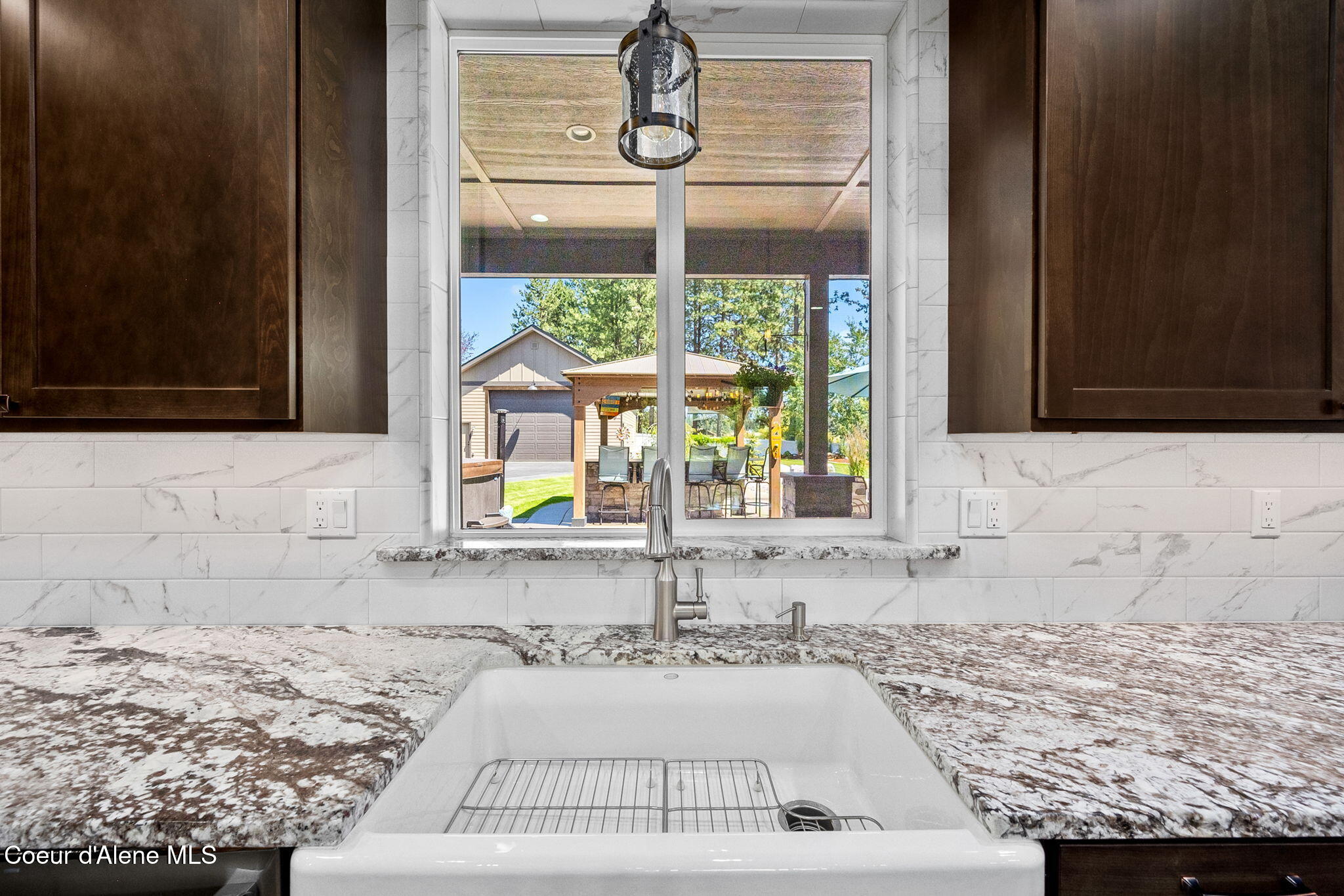 12718 N PEBBLE CREEK DR