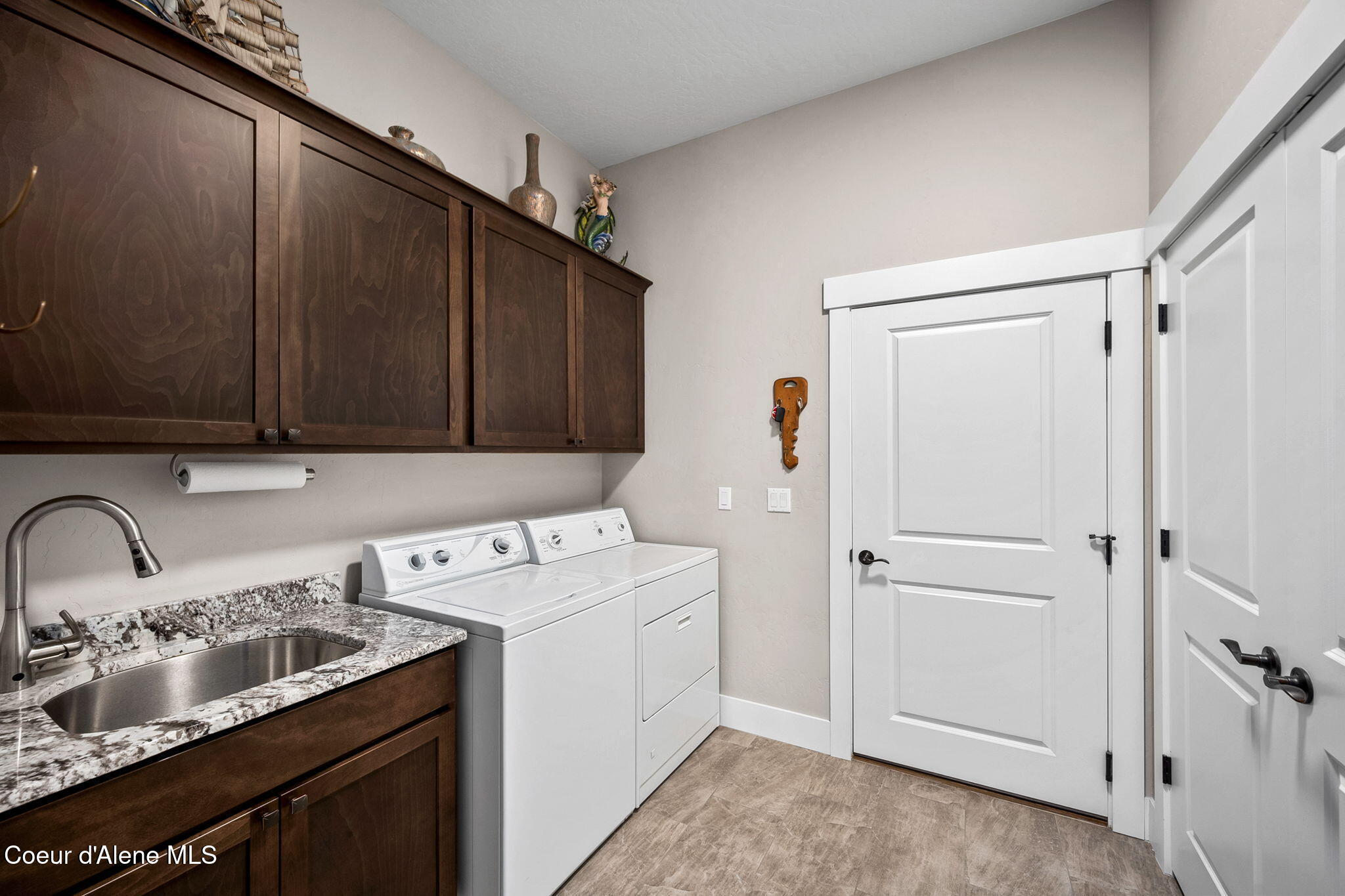 12718 N PEBBLE CREEK DR