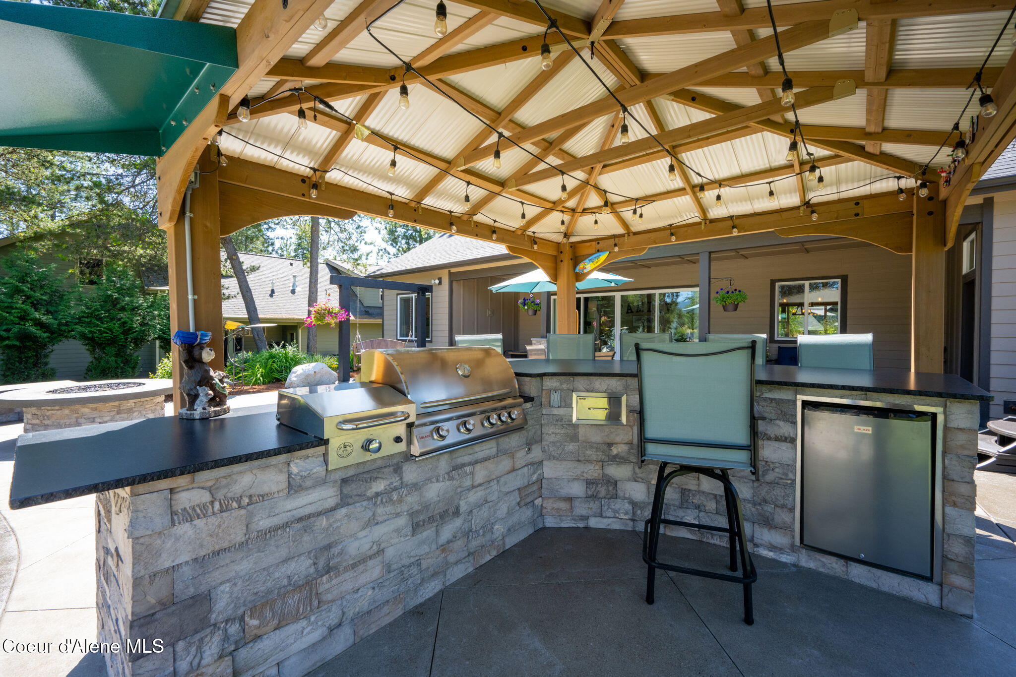 12718 N PEBBLE CREEK DR