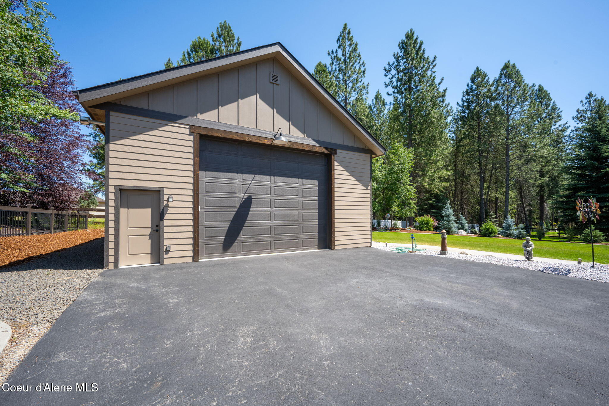 12718 N PEBBLE CREEK DR