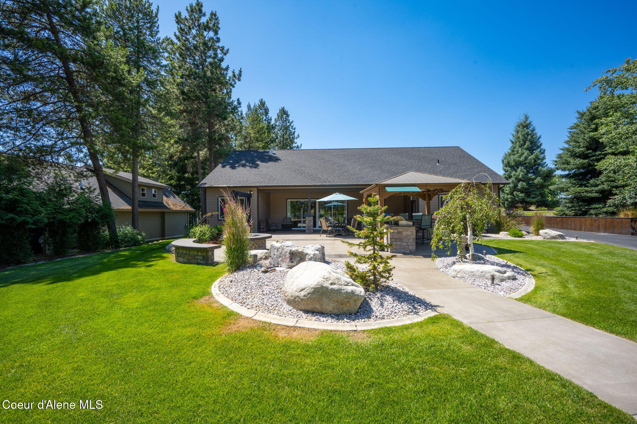 12718 N PEBBLE CREEK DR