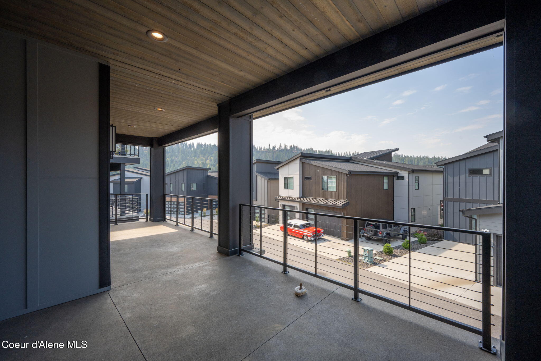 3002 W LUMBER LANE