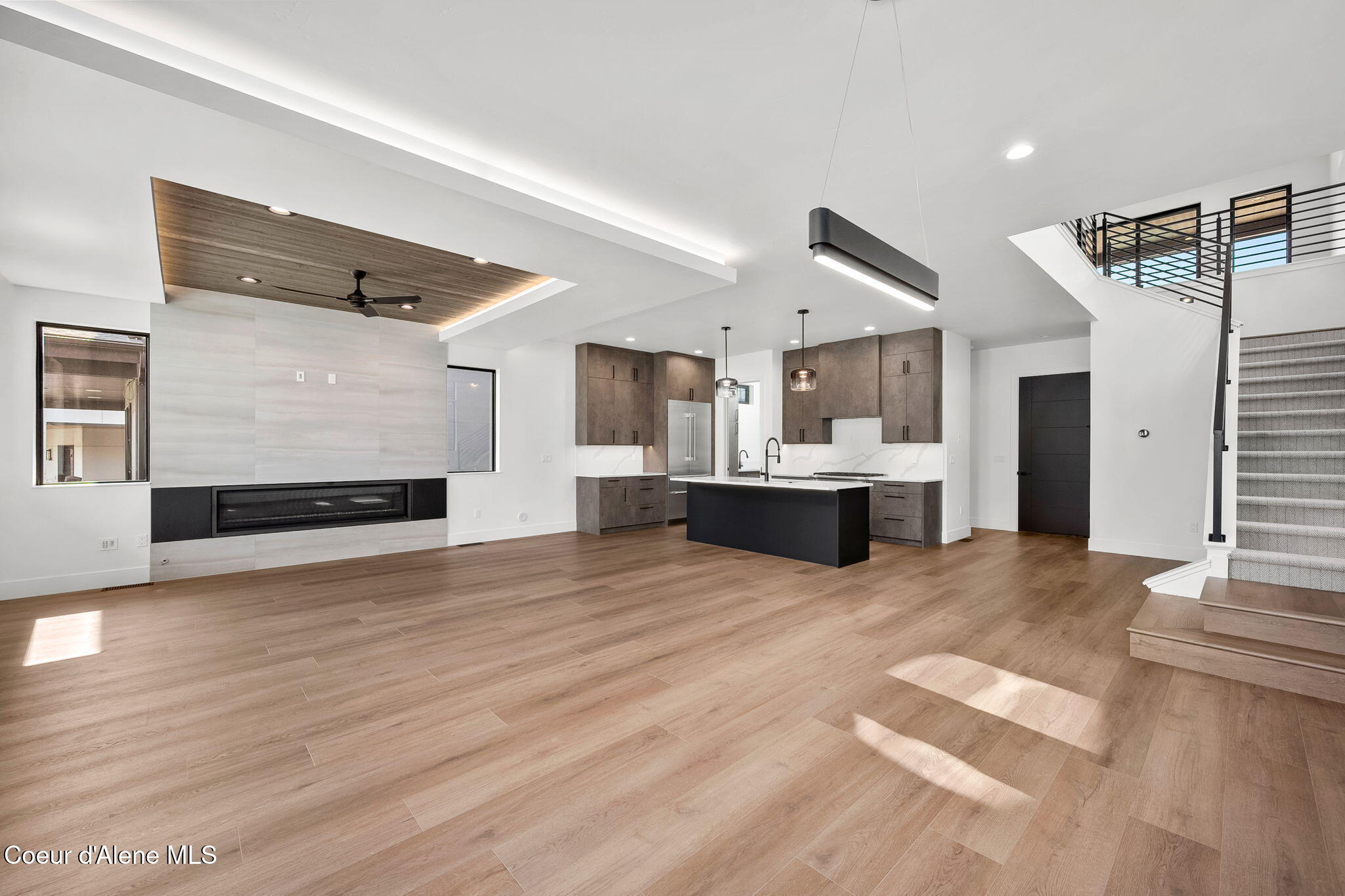 3002 W LUMBER LANE