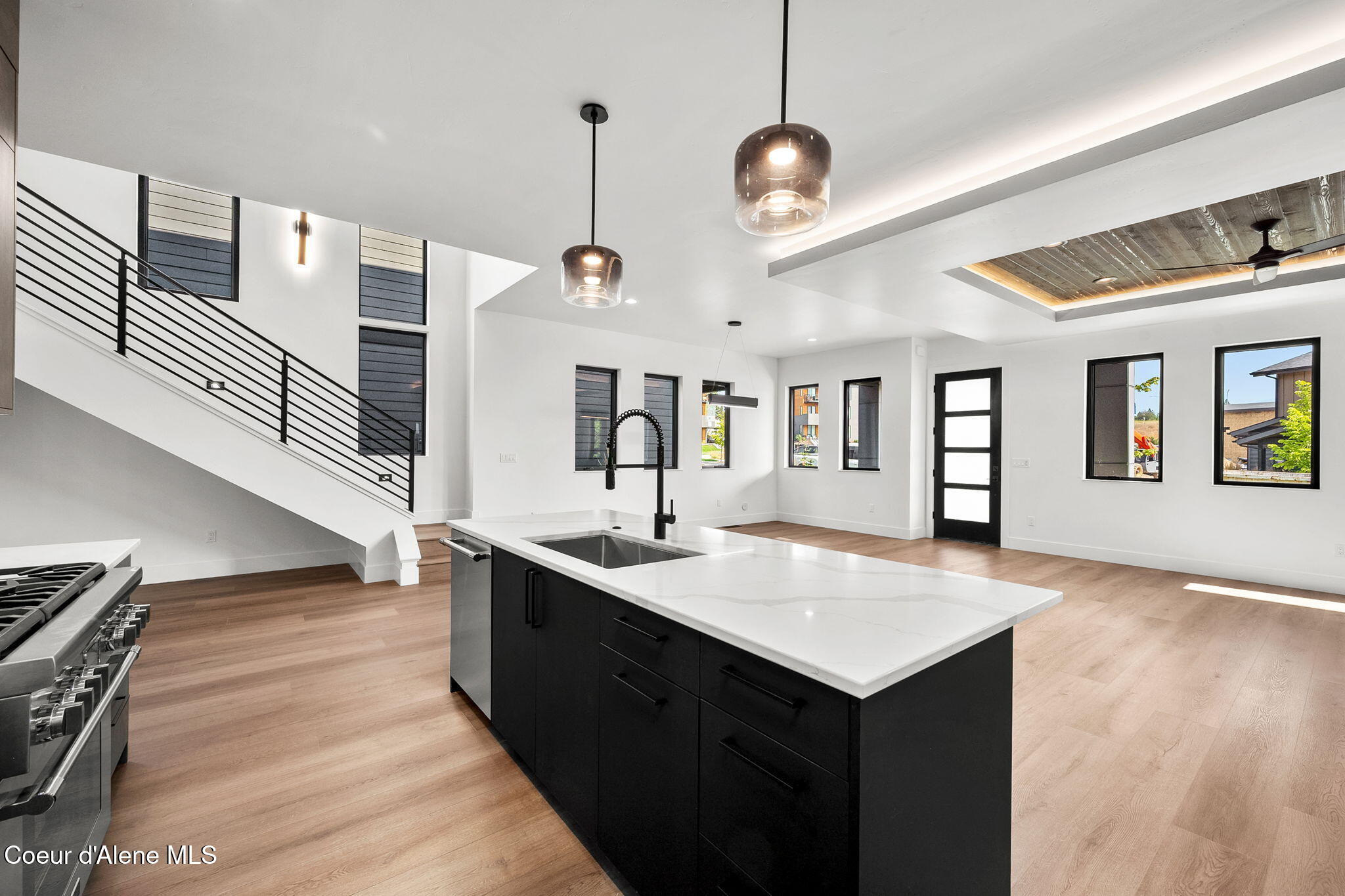 3002 W LUMBER LANE