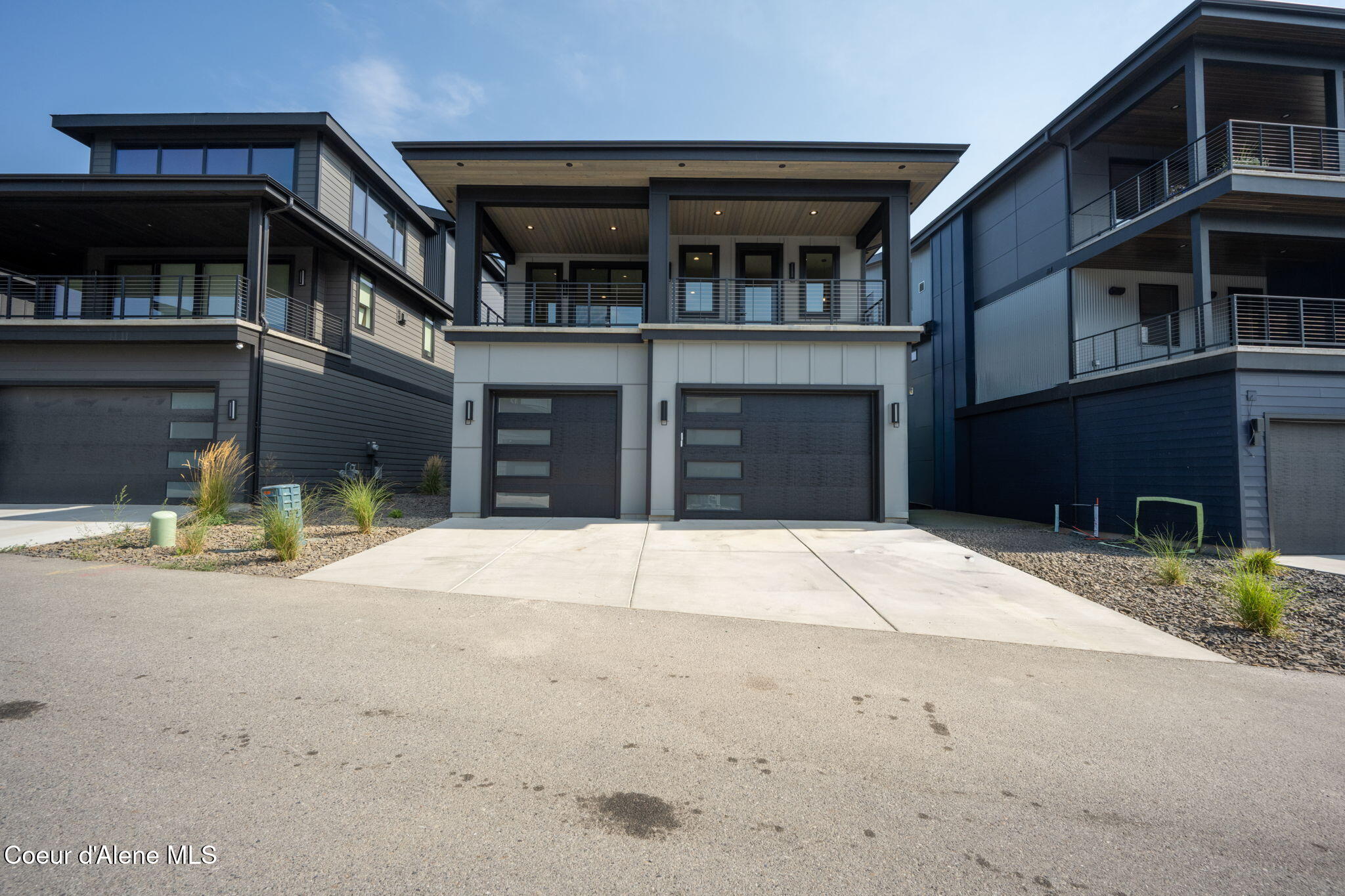 3002 W LUMBER LANE