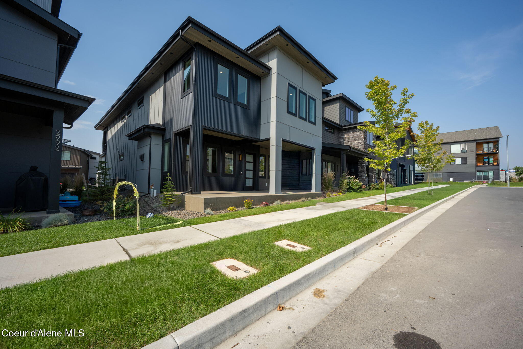 3002 W LUMBER LANE