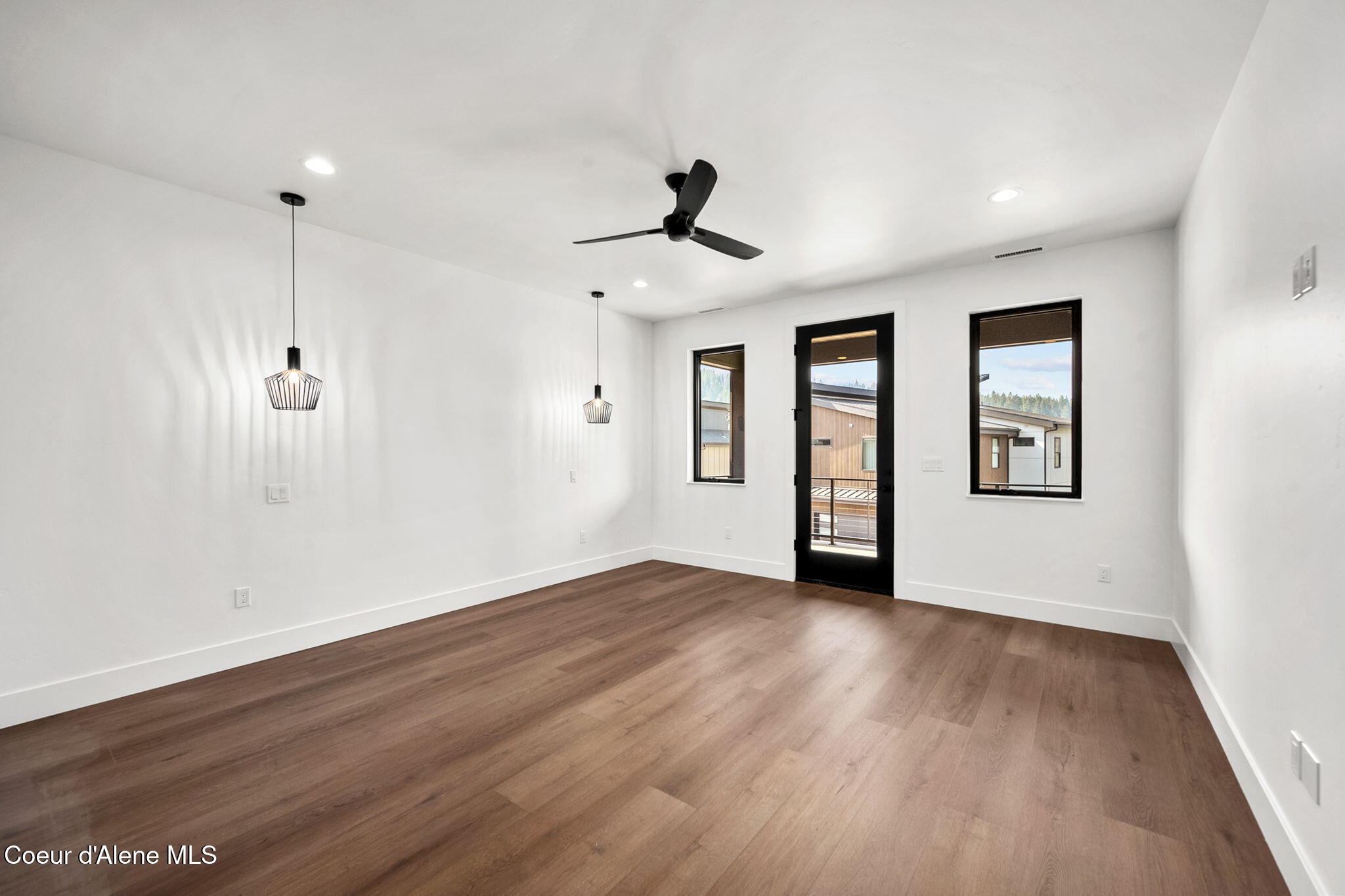 3002 W LUMBER LANE
