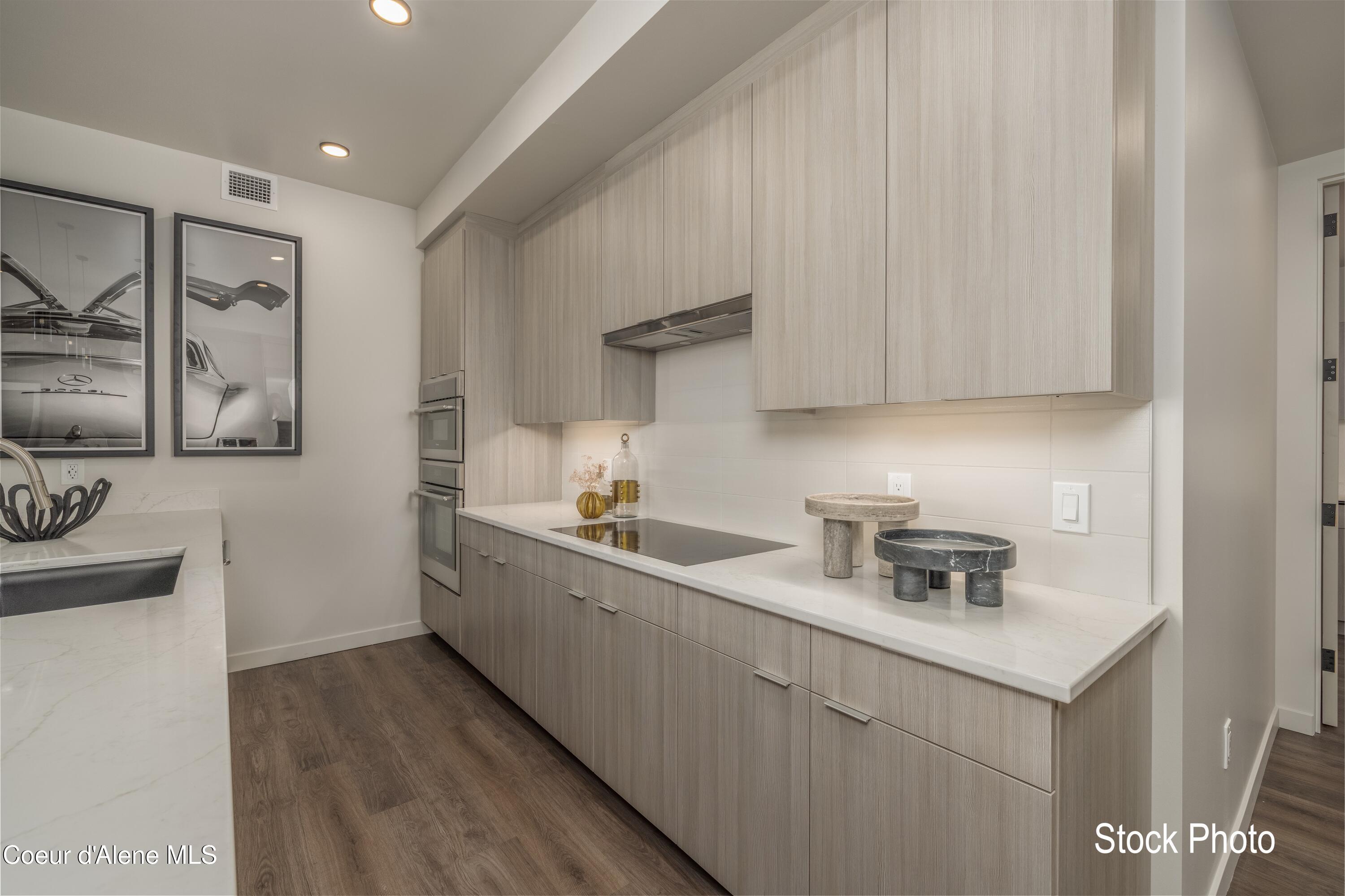 116 S 3rd St 401