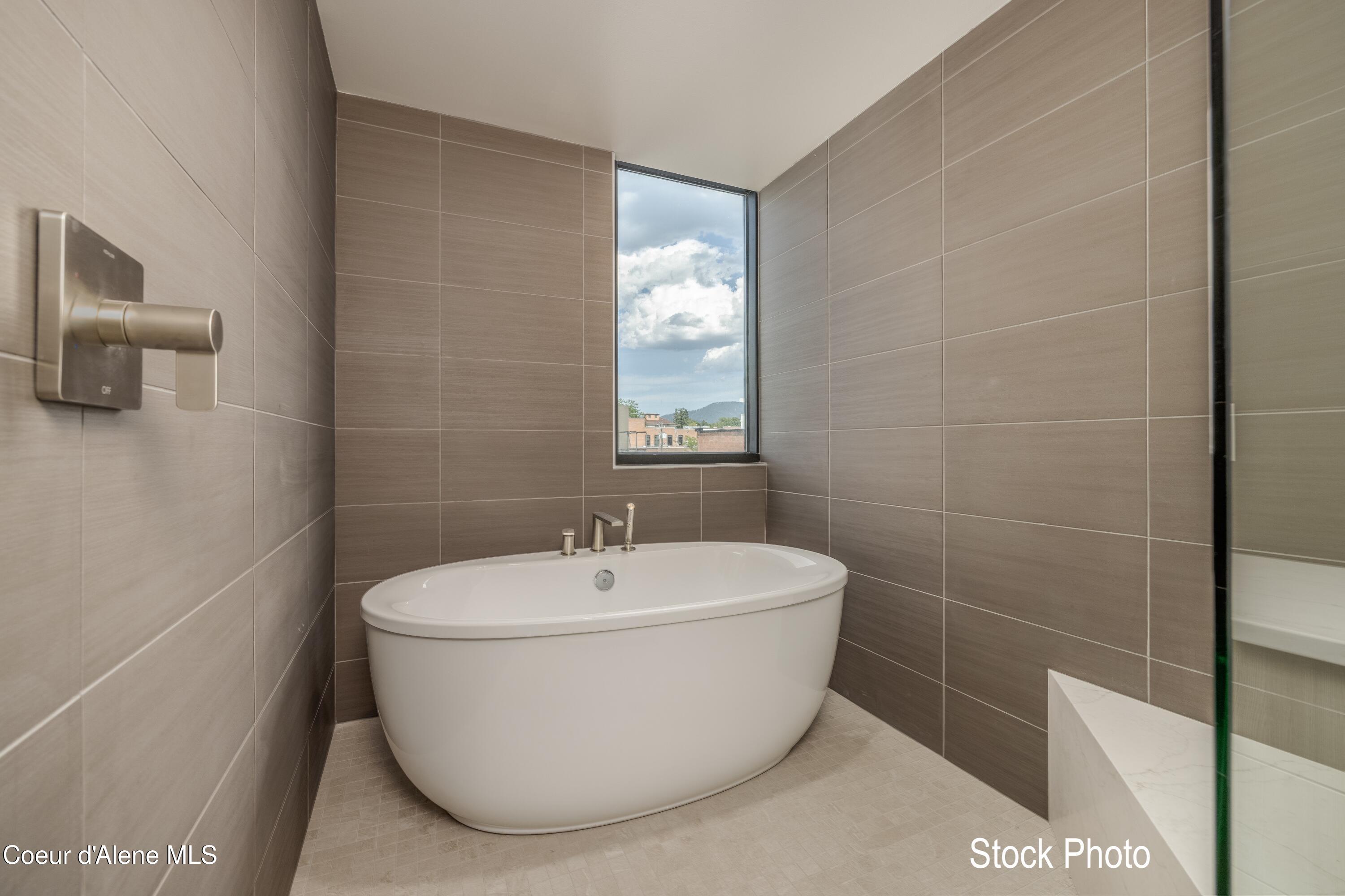116 S 3rd St 401