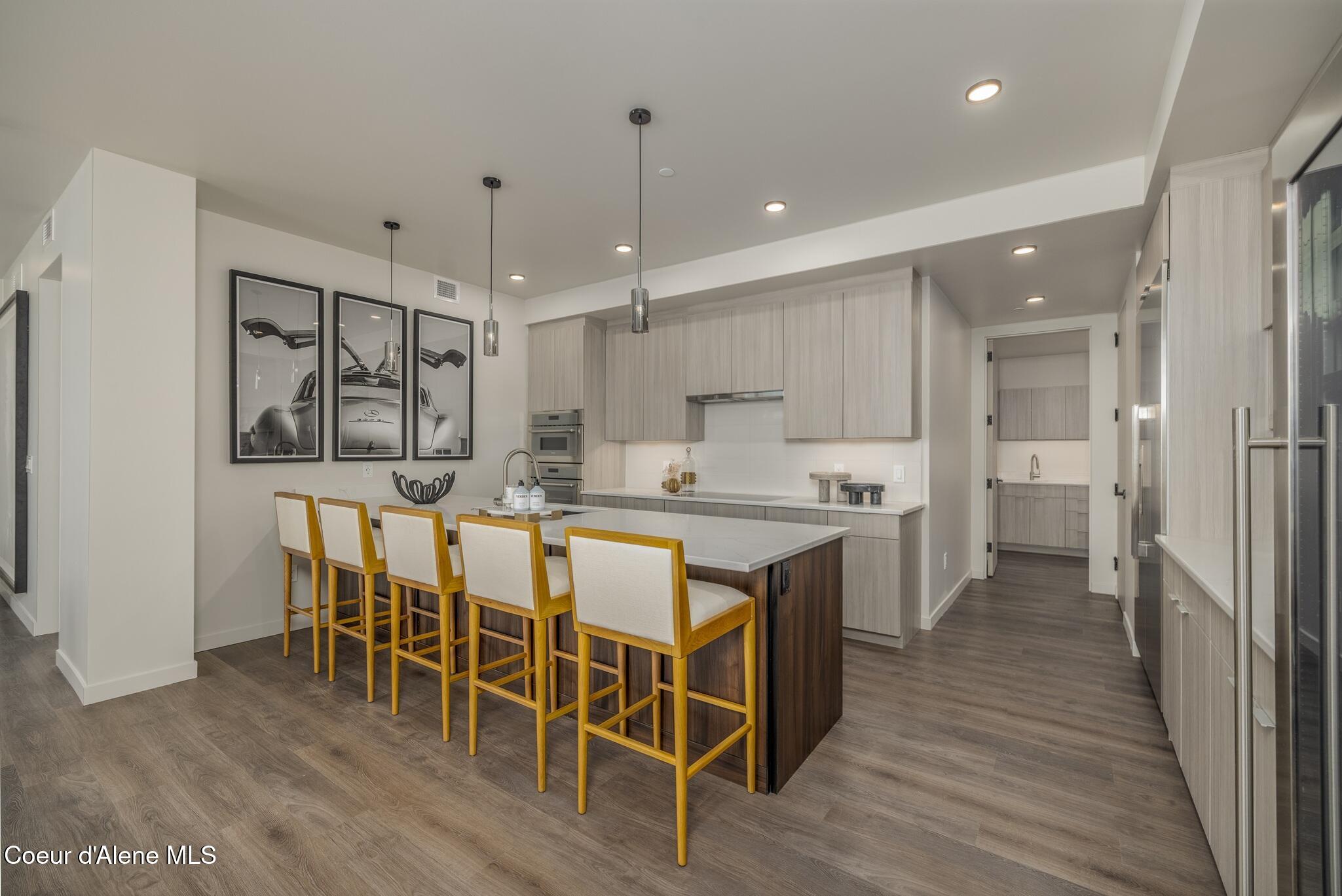 116 S 3rd St 401