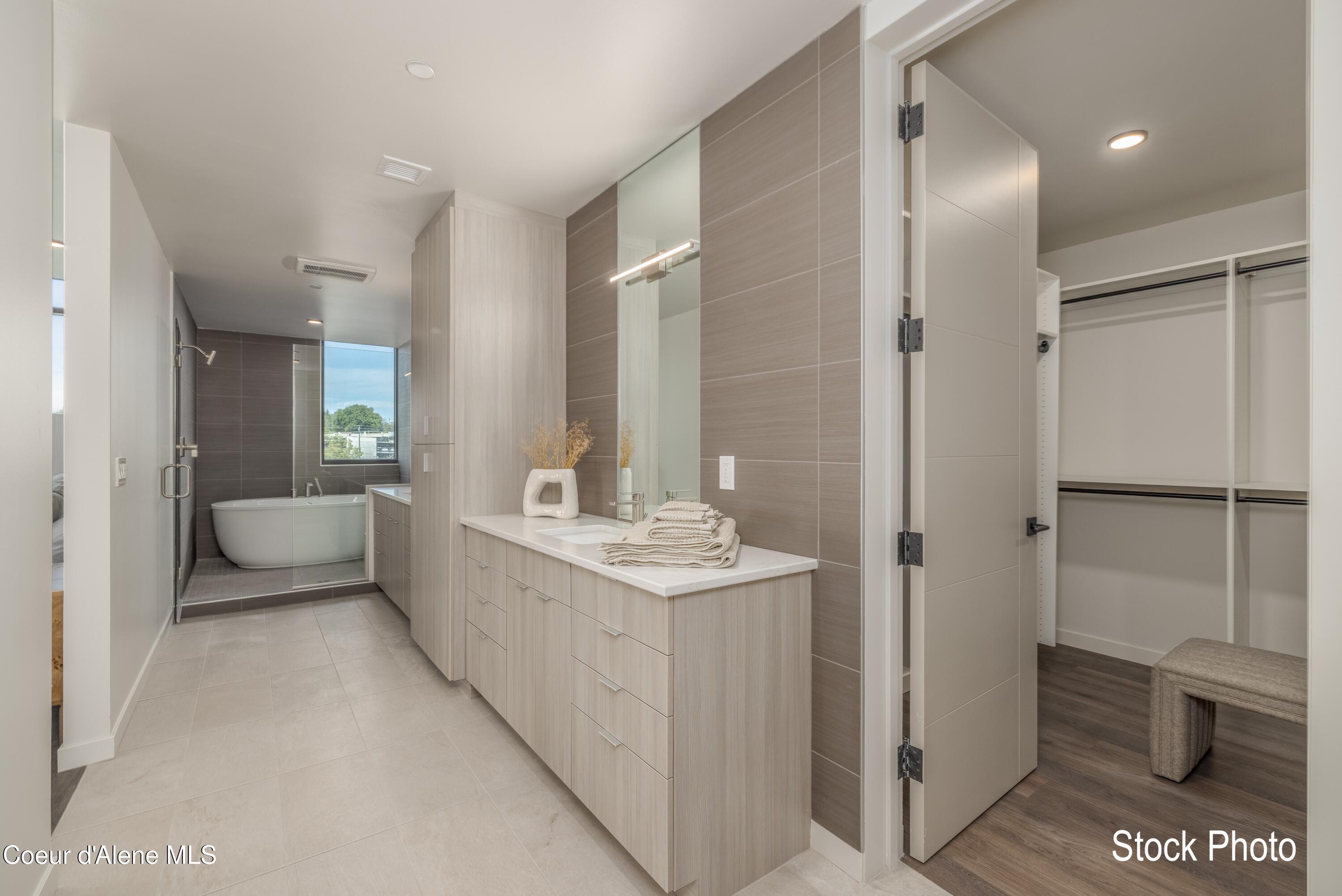 116 S 3rd St 401