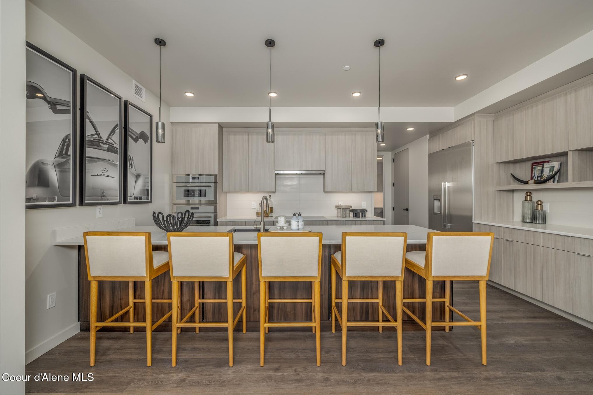 116 S 3rd St 401